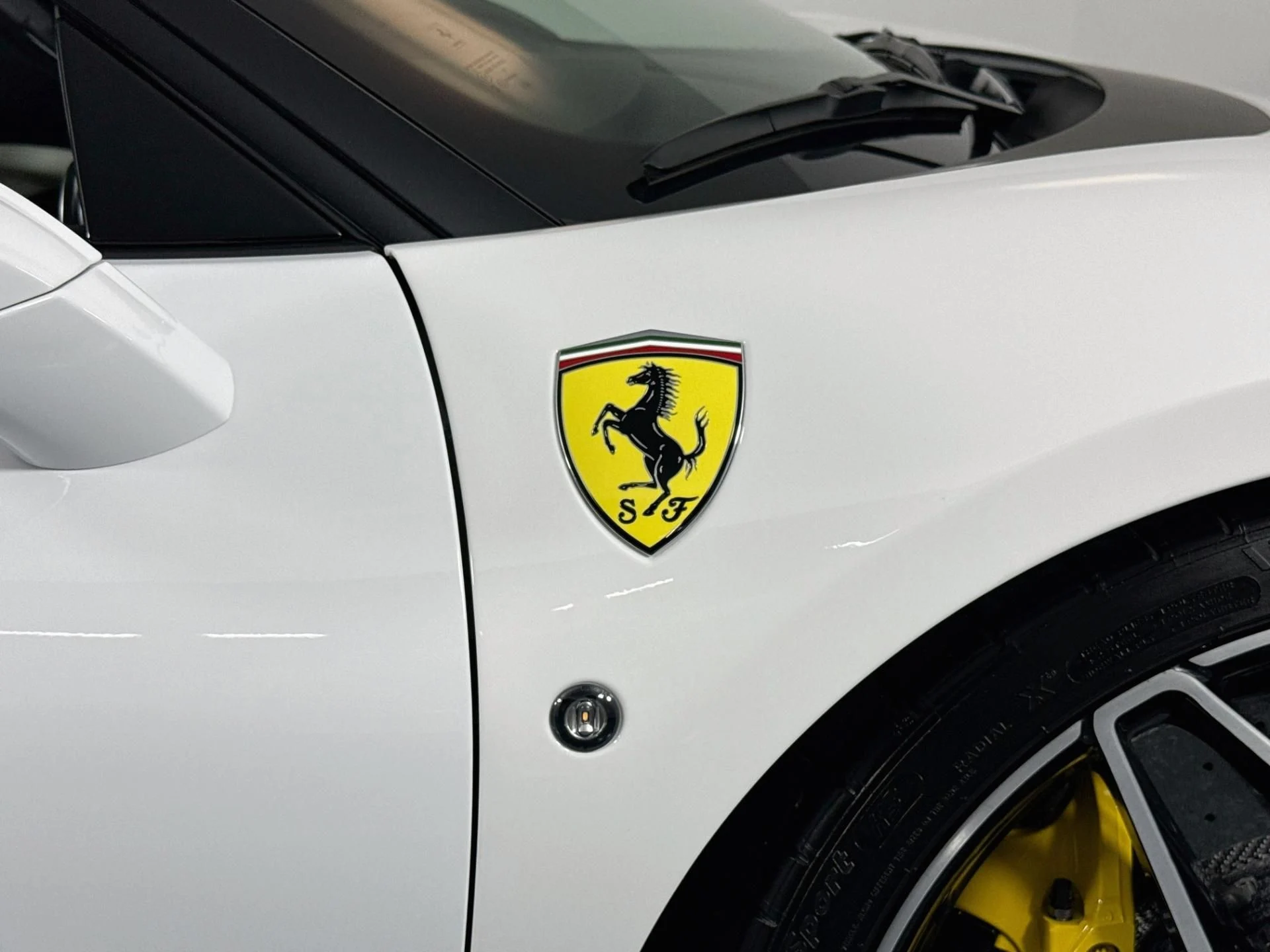 mph081_3865405900_Used_2020_Ferrari_F8_Tributo_1791224706_048673ceda