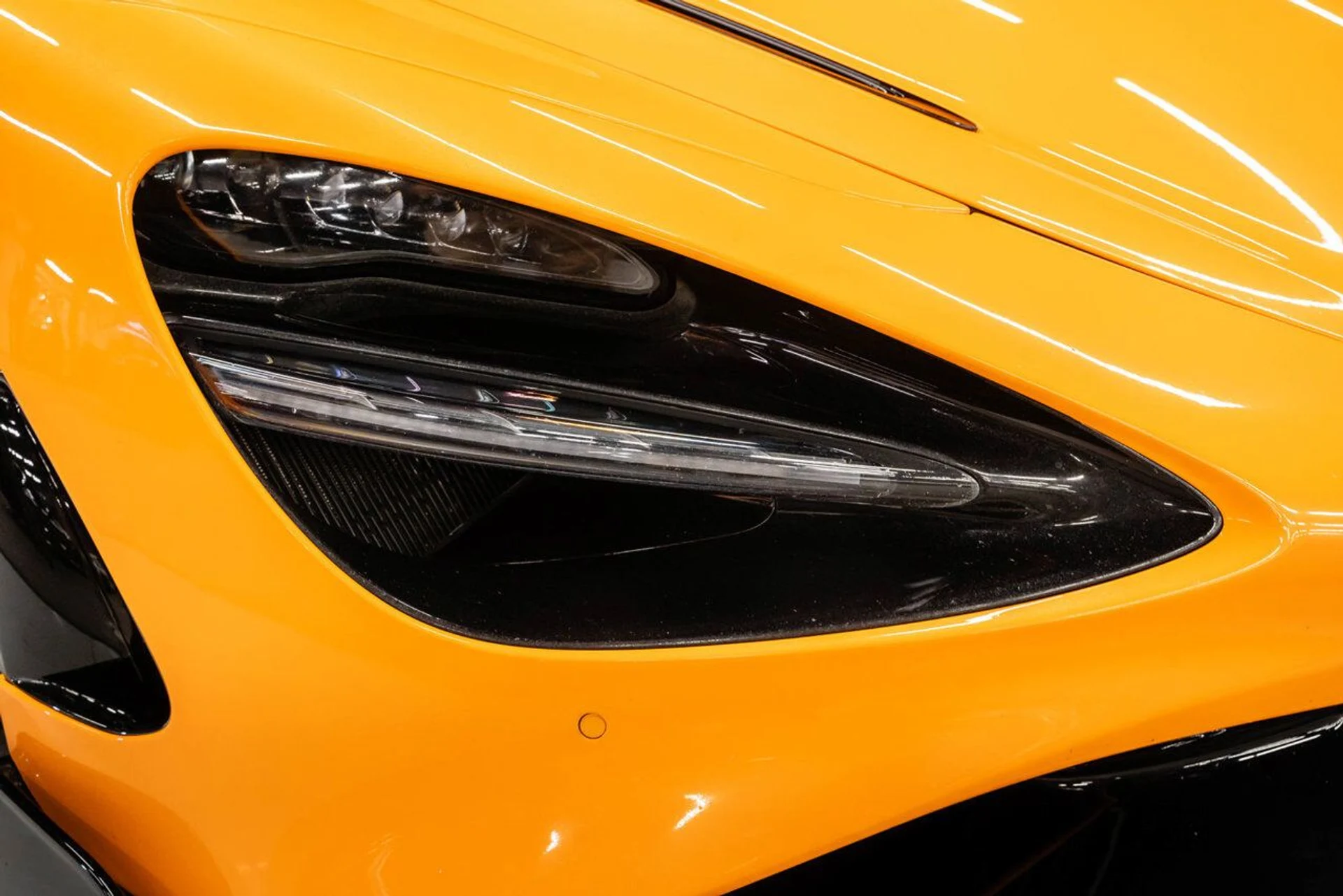 mph081_3883735188_mclaren_765lt_2021_afaa392e87