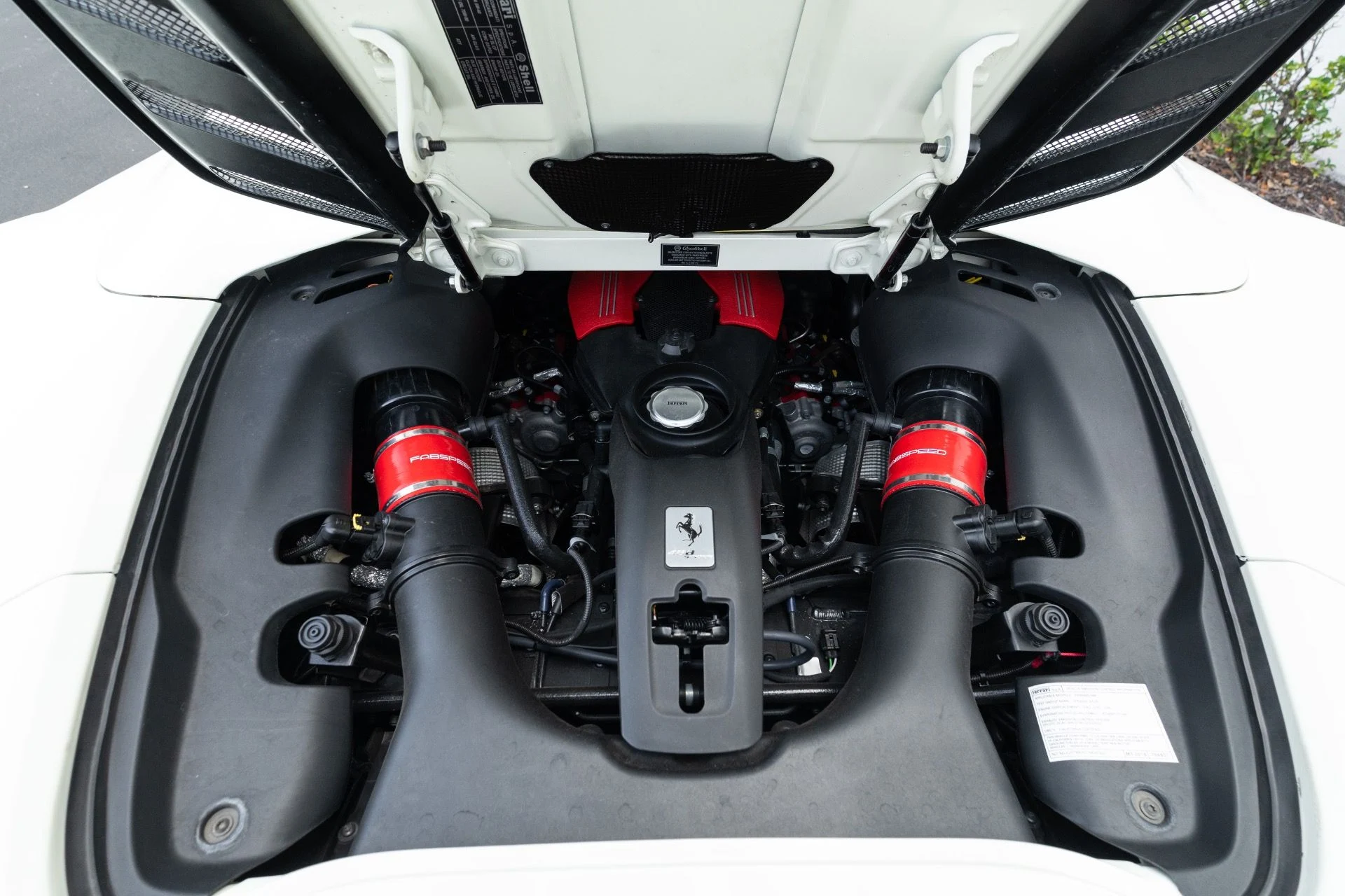 mph081_401418736_Used_2018_Ferrari_488_Spider_1779900992_cb52152301
