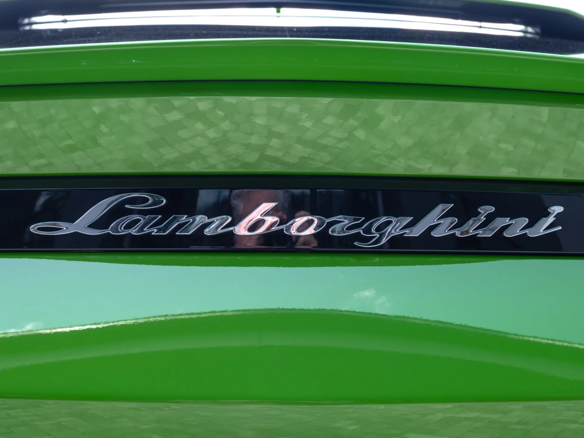 mph081_4067123293_Used_2024_Lamborghini_Urus_S_1775489555_3ae8ee94f7