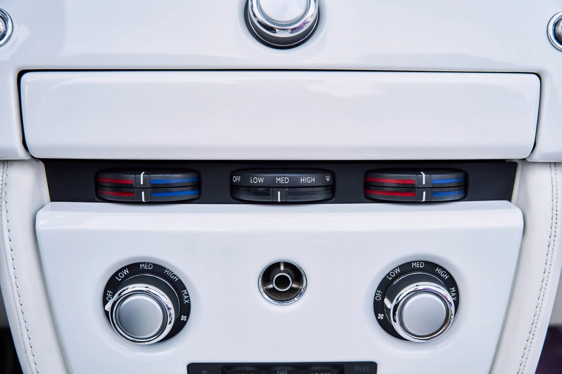 mph081_4284732083_Used_2008_Rolls_Royce_Phantom_Drophead_Coupe_Base_1769136127_b46f99068f