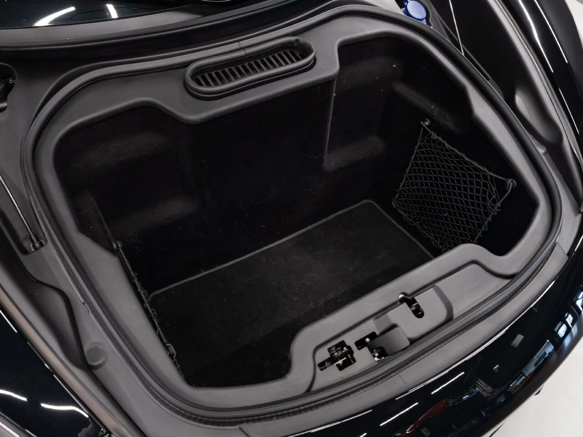 mph081_446873721_mclaren_650s_2015_ba59e479a9