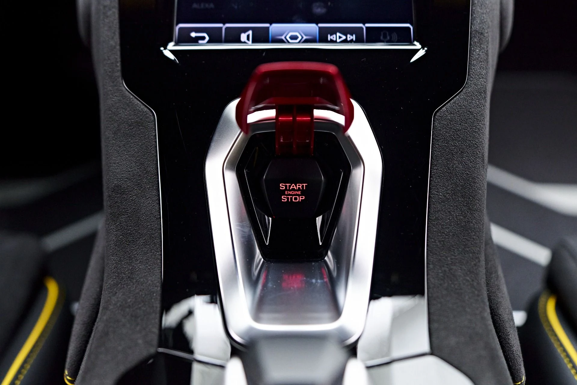 mph081_538744144_Used_2023_Lamborghini_Huracan_Sterrato_Base_1750900105_1741031e63