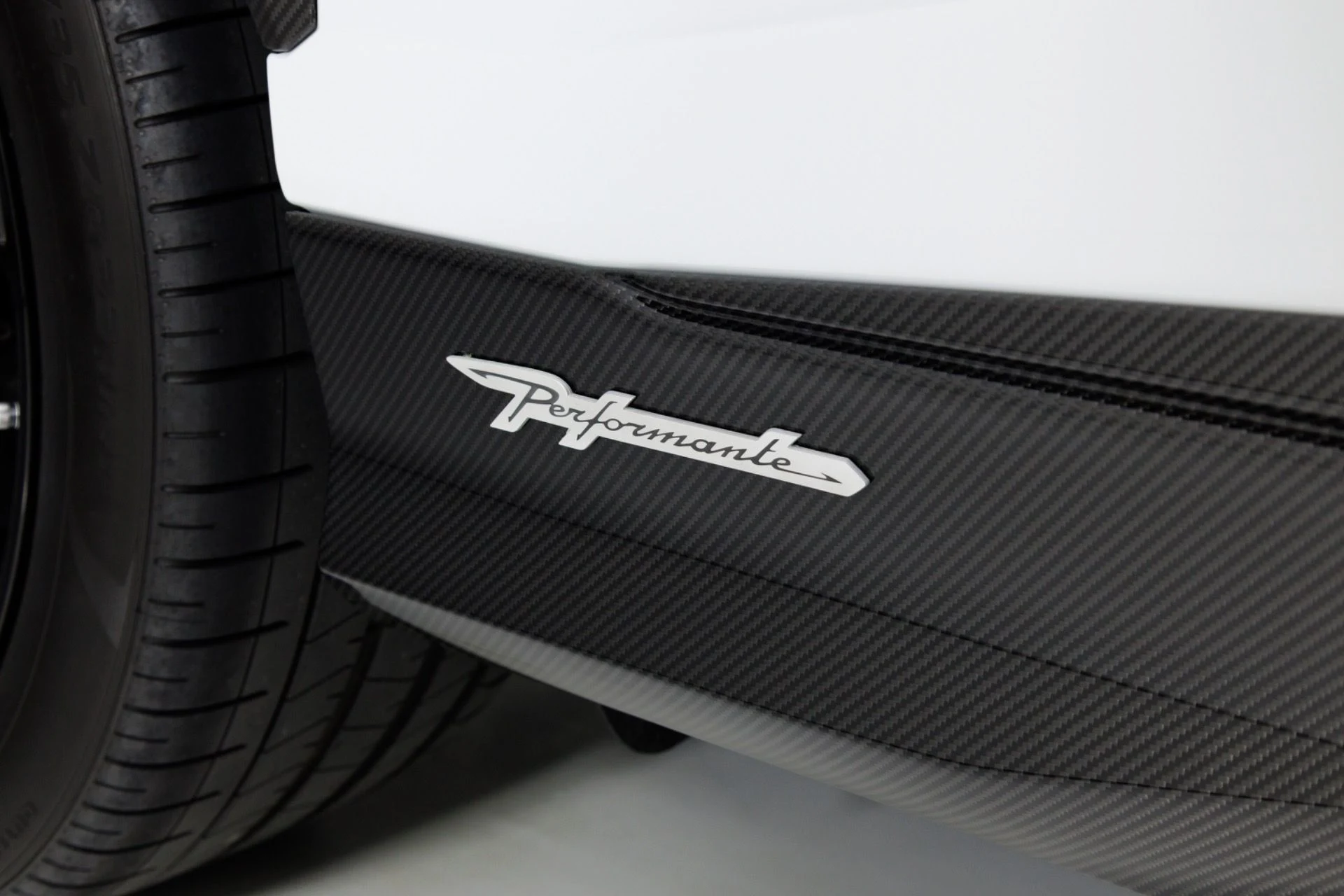 mph081_589040328_Used_2024_Lamborghini_Urus_Performante_1780601156_bcf7f14d20