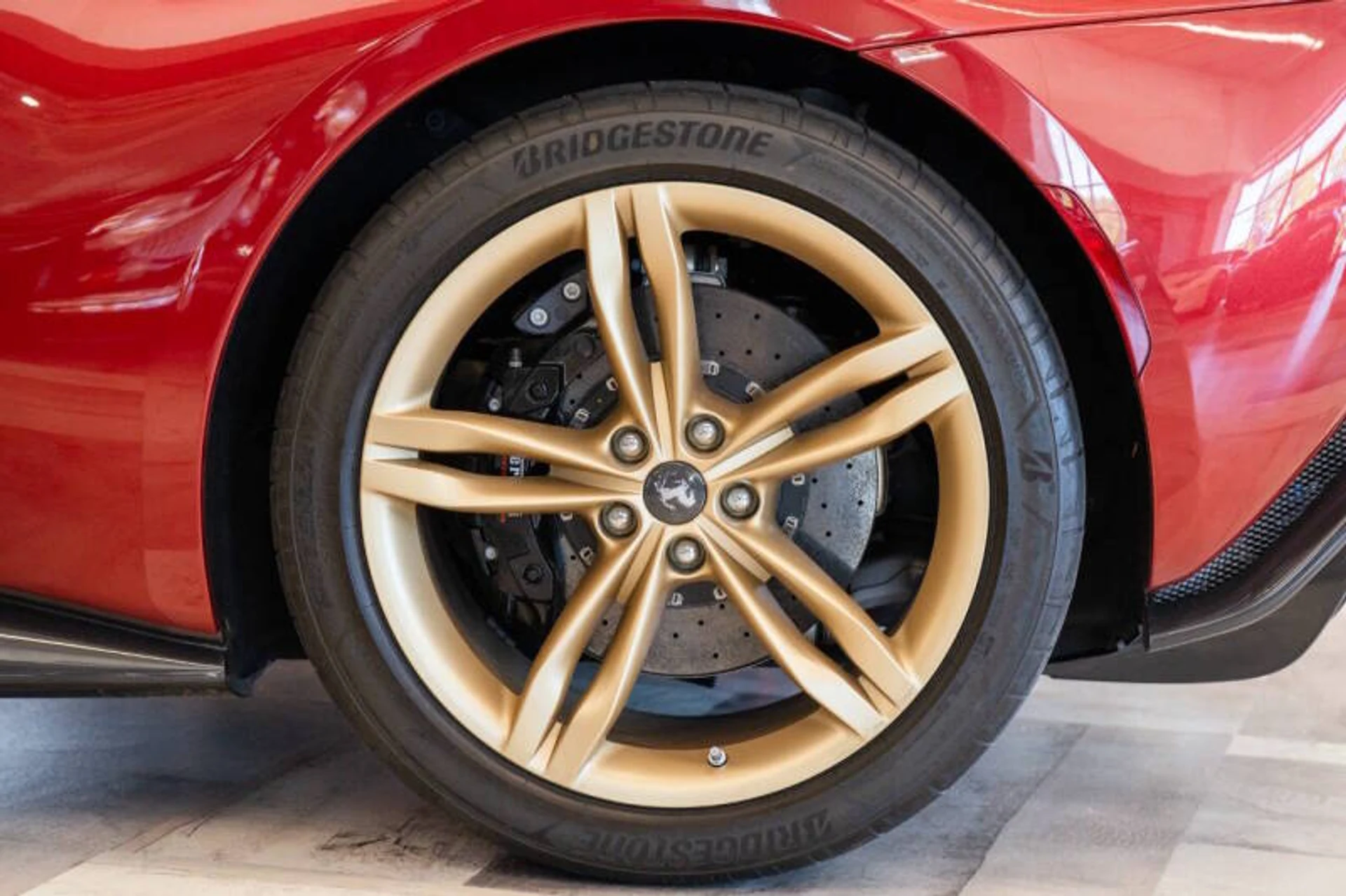 mph081_704735966_2025_ferrari_296_gtb_base_2dr_coupe_8292a0025a