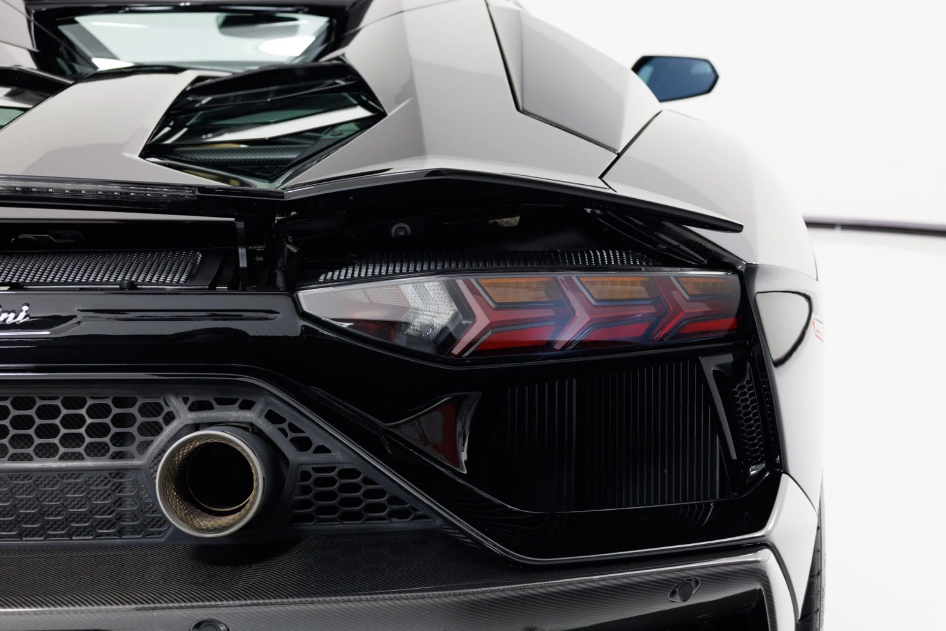 mph081_84788567_Used_2022_Lamborghini_Aventador_LP_780_4_Ultimae_Roadster_1793224005_d535933b15