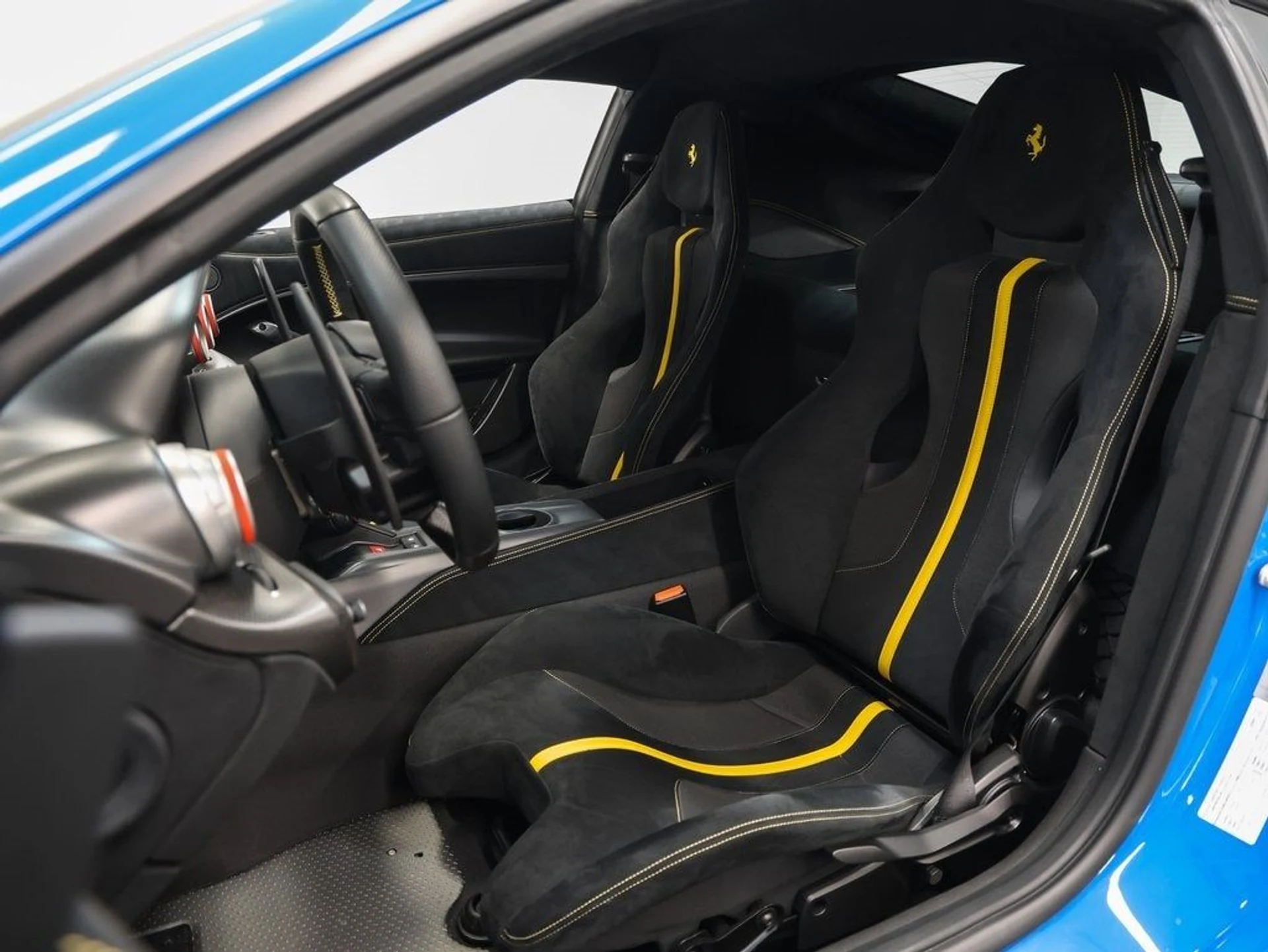 mph081_965816781_82_e22295ff02