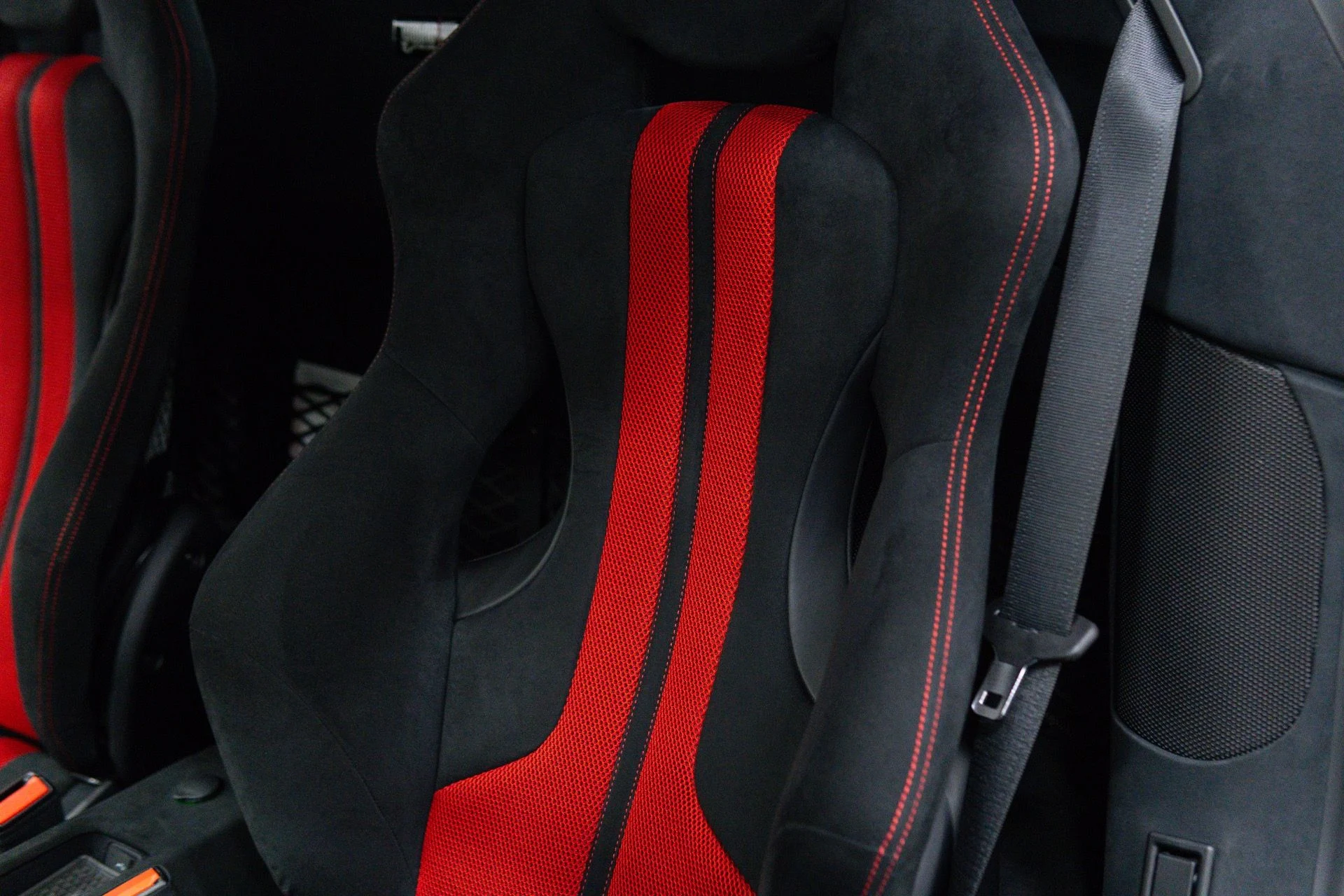 mph082_1064223671_Used_2015_Ferrari_458_Speciale_Aperta_1788474535_4c503408d4