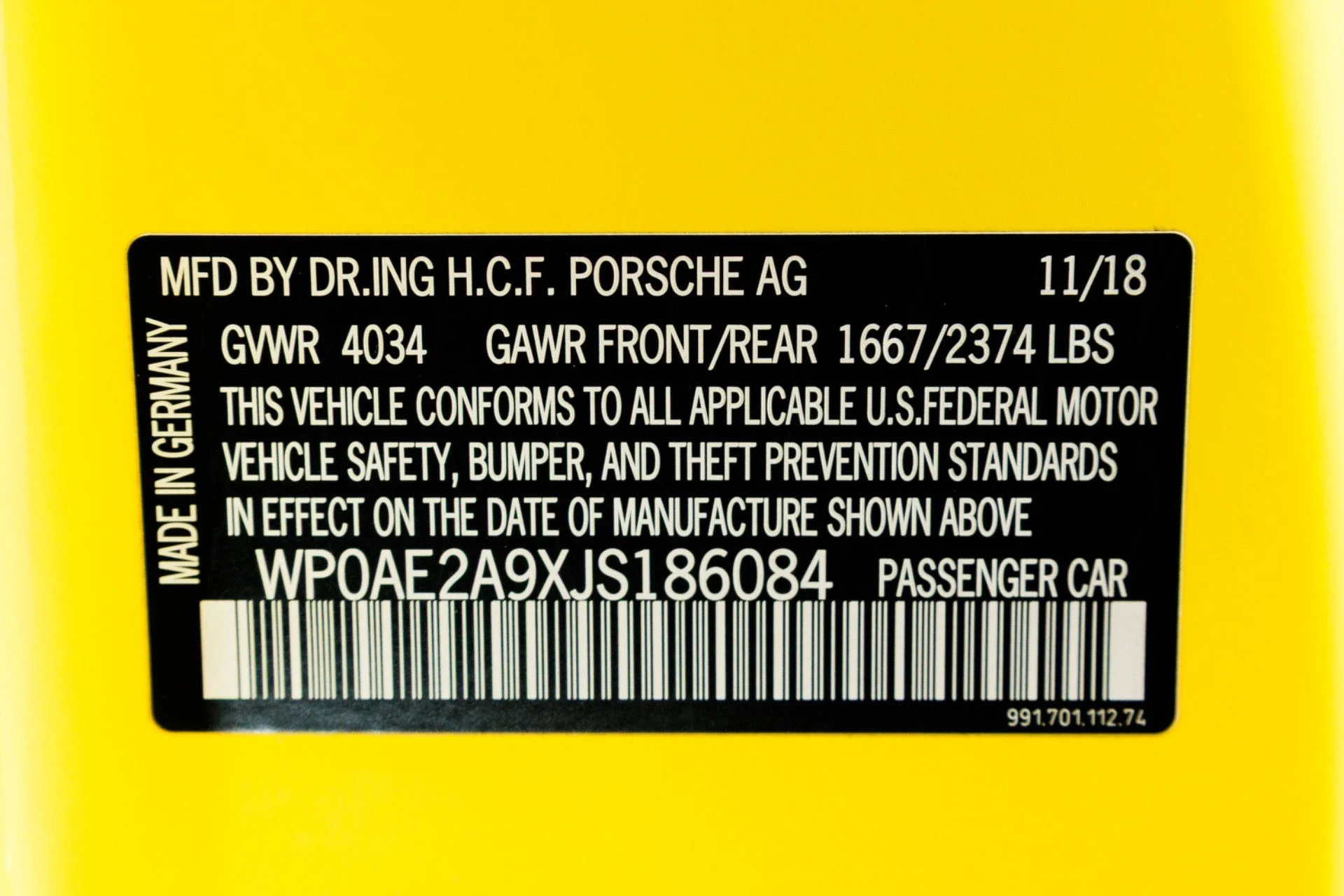 mph082_1108407982_Used_2018_Porsche_911_GT_2_RS_1787778701_c9ed9dda55