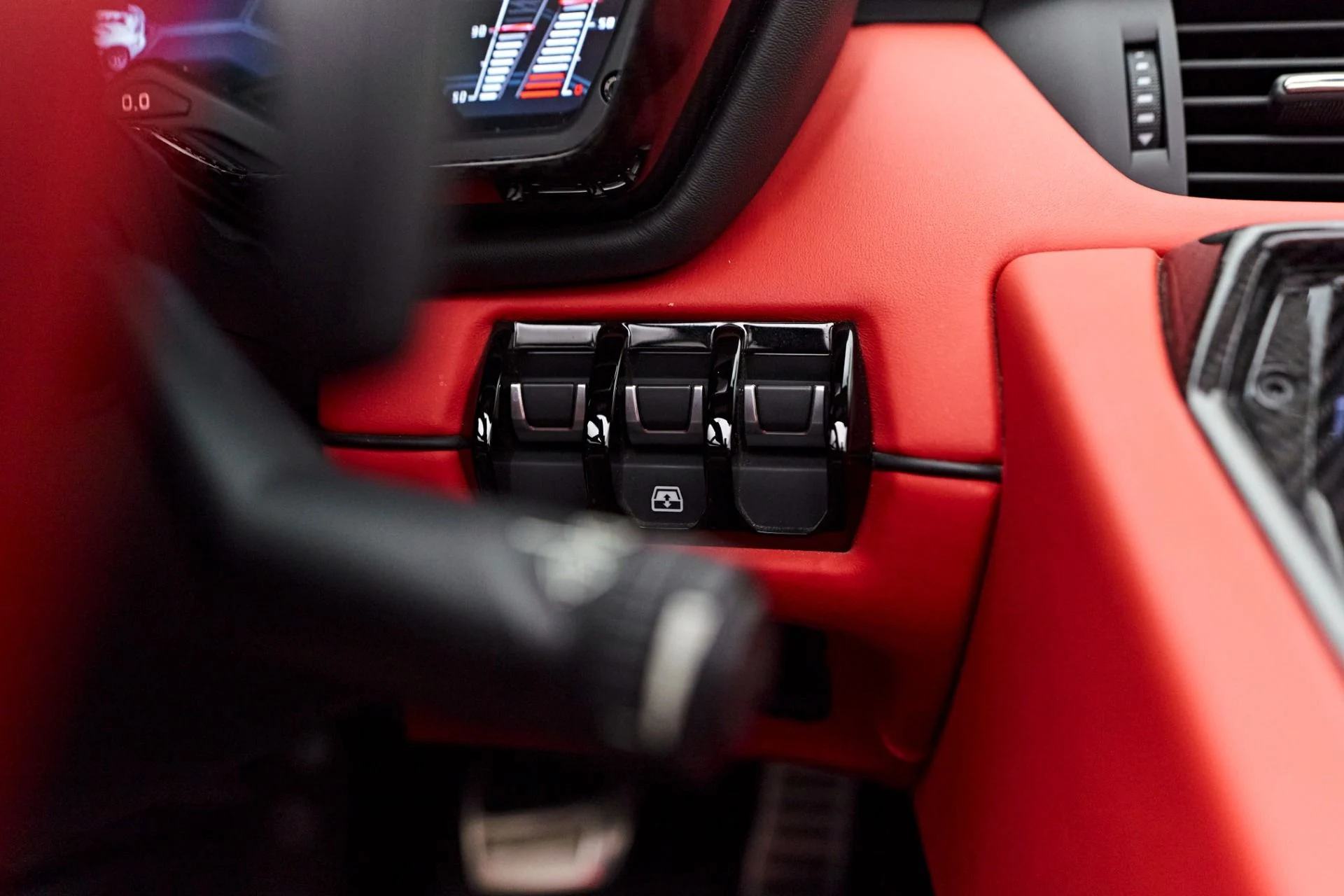 mph082_115794160_Used_2021_Lamborghini_Aventador_SVJ_Base_1722739728_45f32da23d