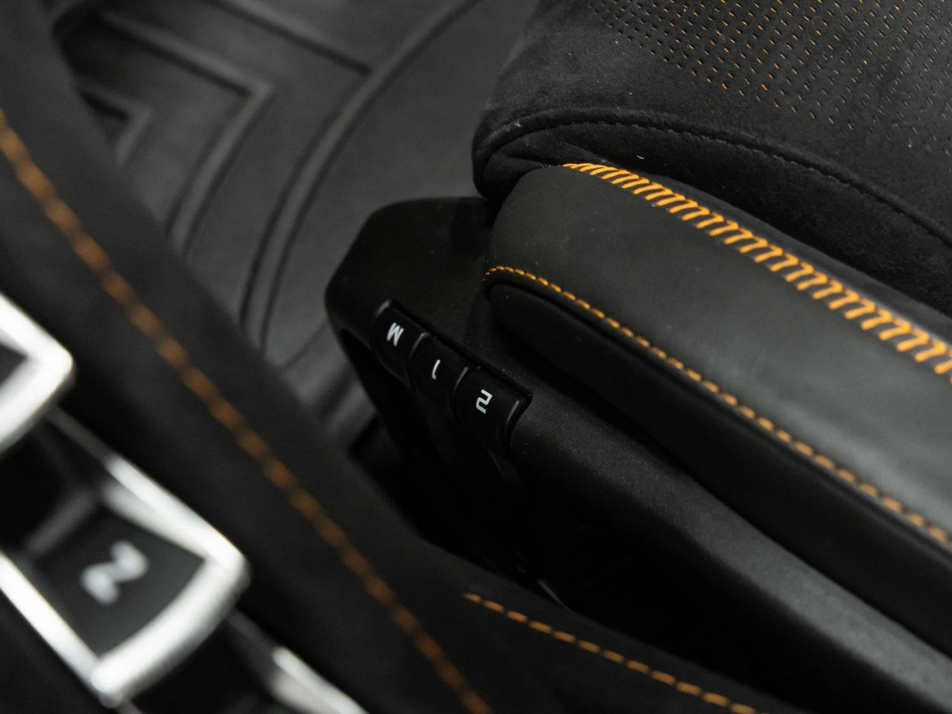 mph082_1194068434_mclaren_720s_2018_11f28462ba