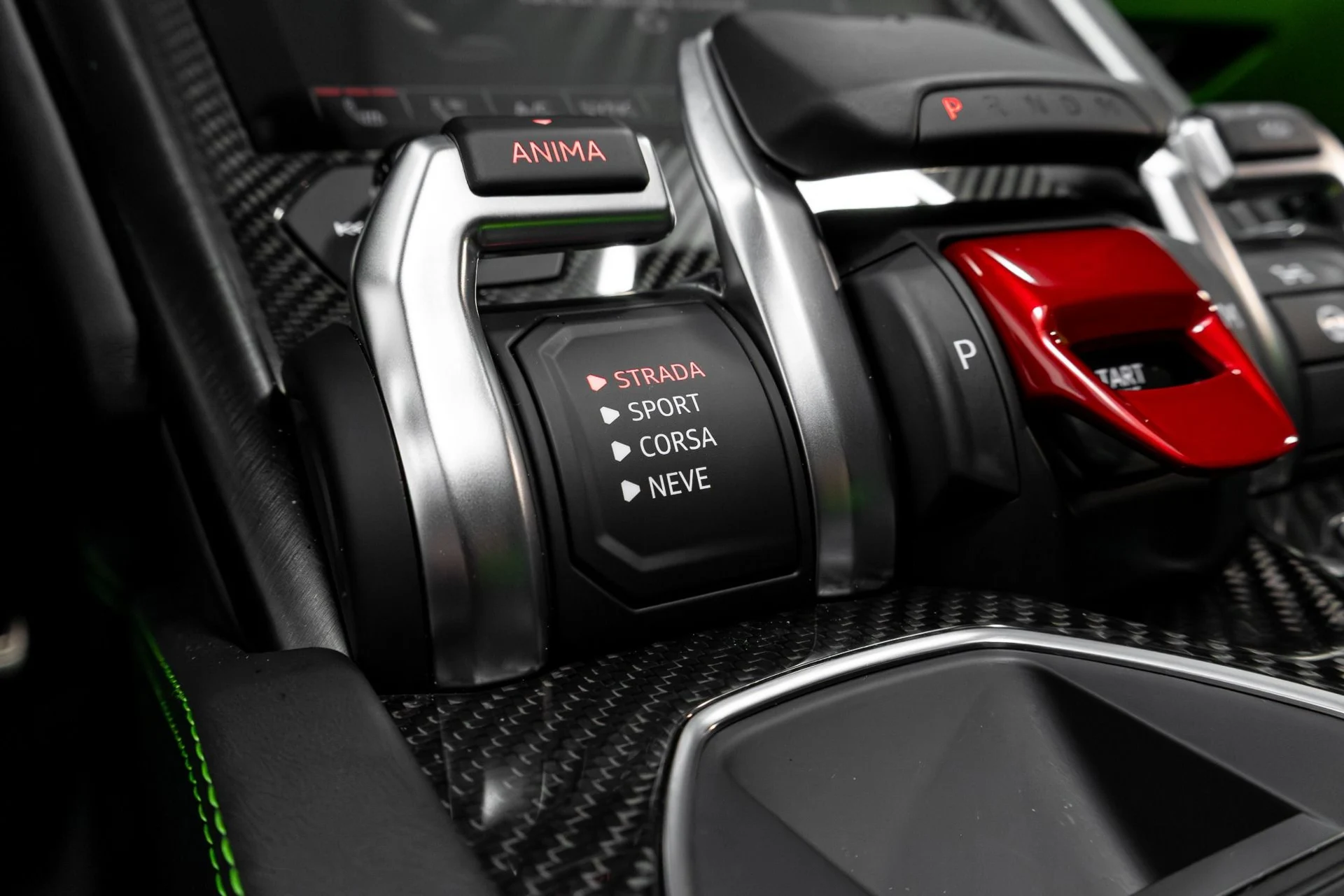 mph082_1199709849_Used_2022_Lamborghini_Urus_1771543126_4accb081b0