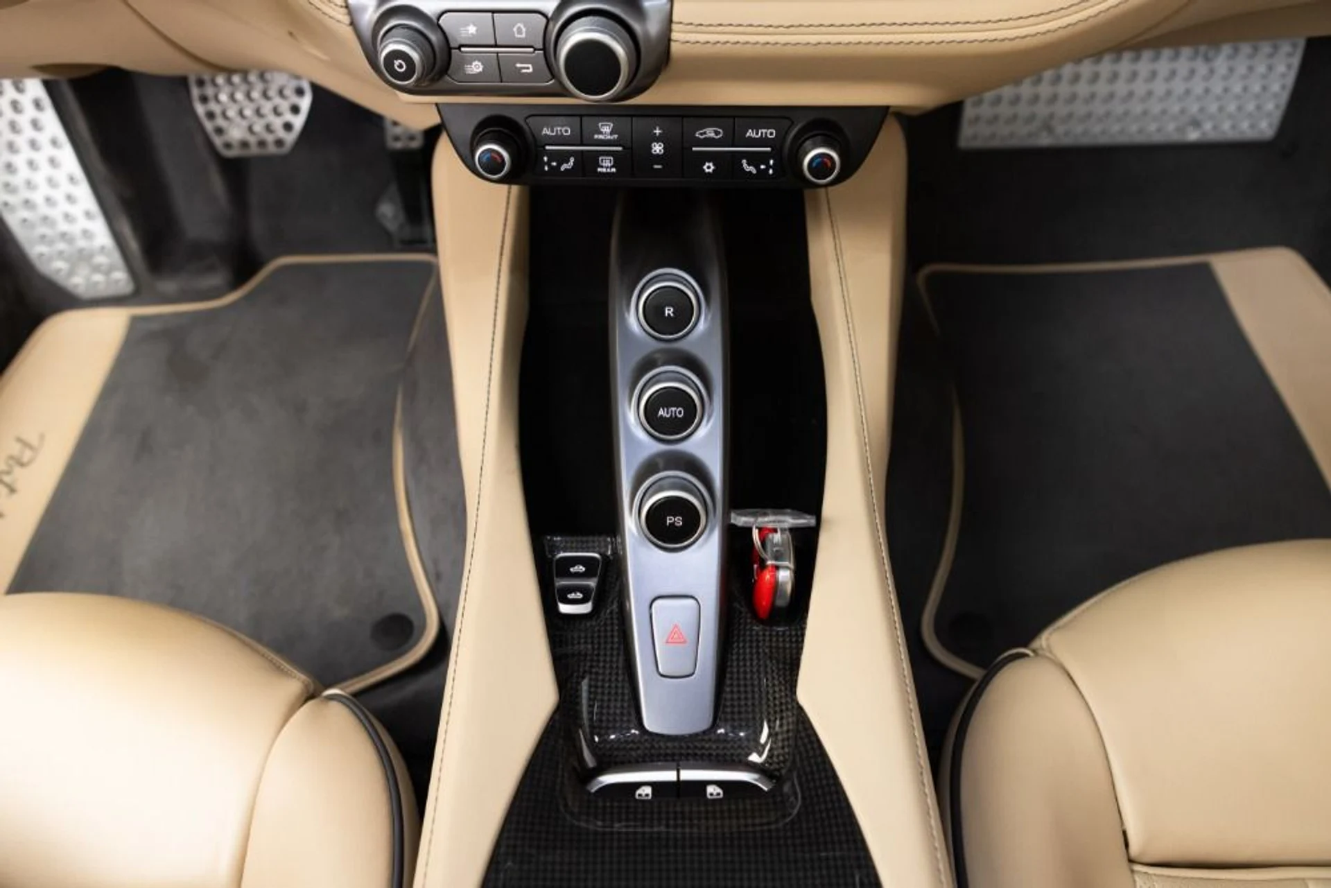 mph082_138791080_Used_2019_Ferrari_Portofino_ddab620811