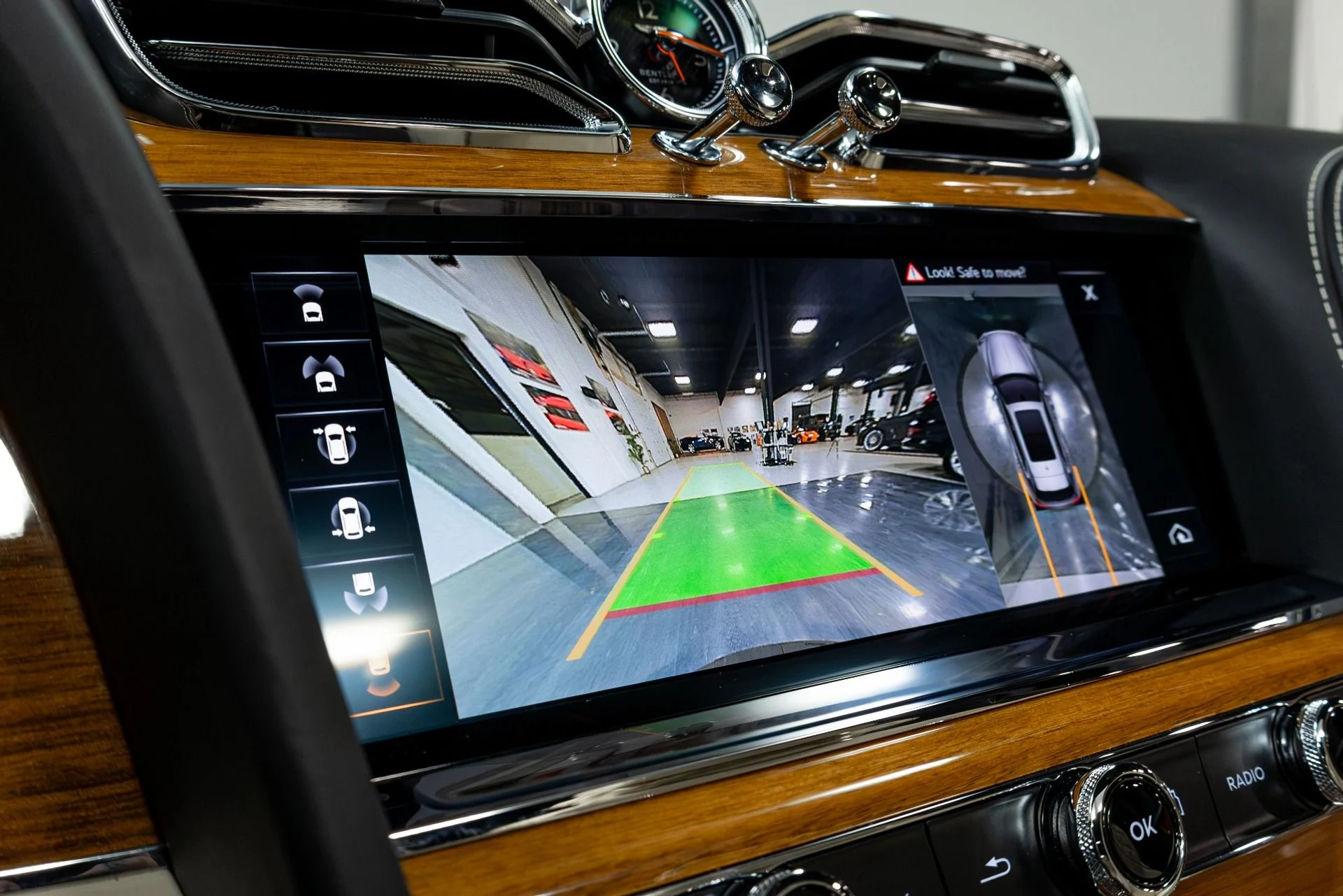 mph082_1457350216_Used_2021_Bentley_Bentayga_V8_First_Edition_1776782106_972126ef46