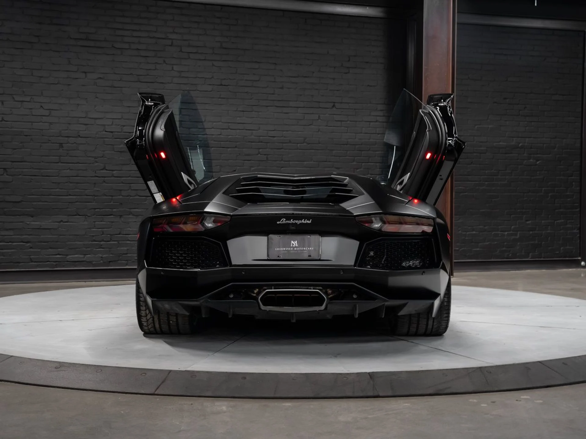 mph082_1464990048_lamborghini_aventador_2017_49ccc57987