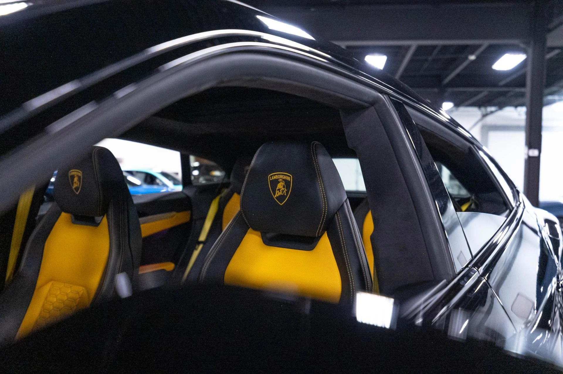 mph082_1618494685_Used_2019_Lamborghini_Urus_1786985122_df6a63906c
