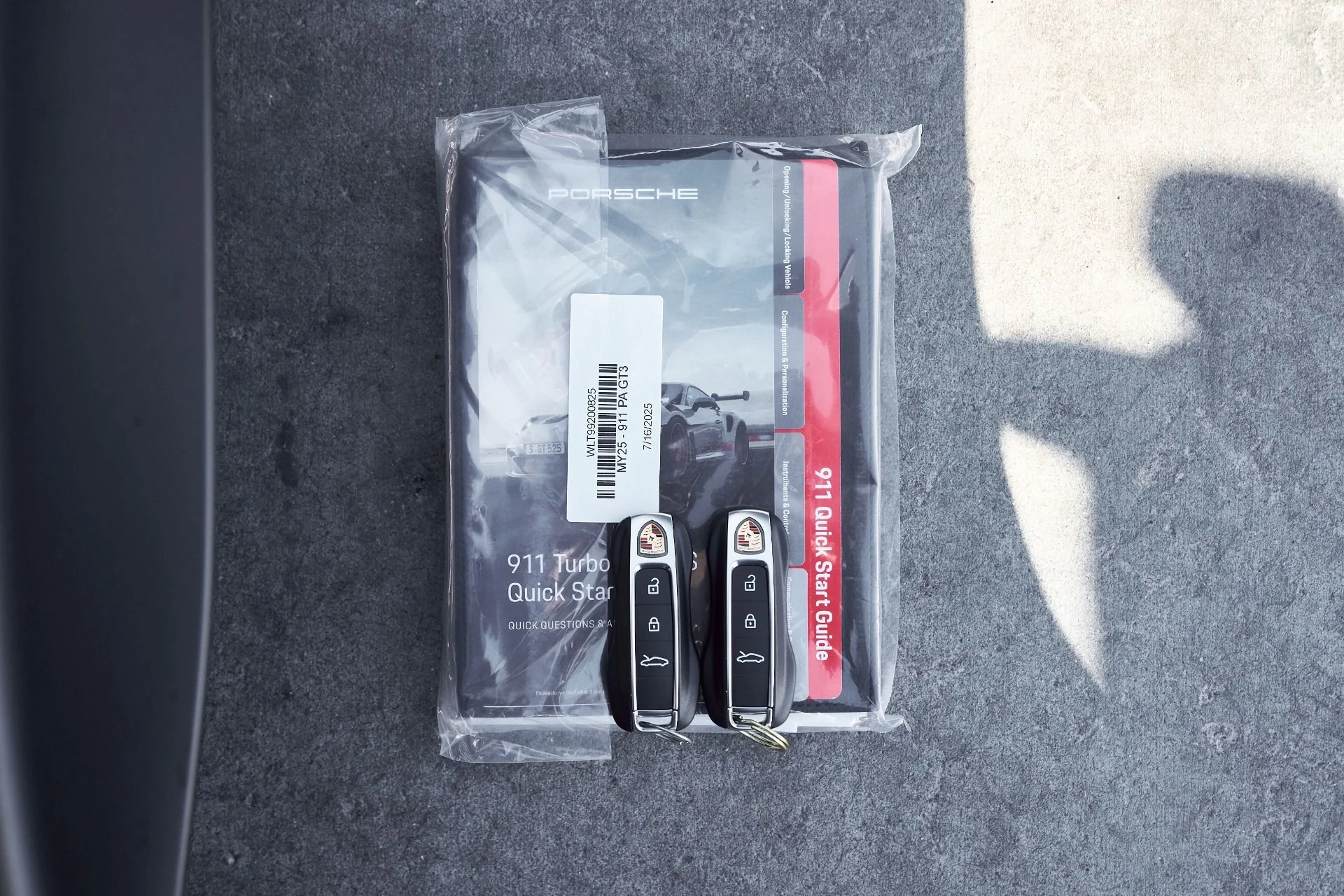 mph082_1722669615_Used_2025_Porsche_911_GT_3_1760570085_ece0600e10