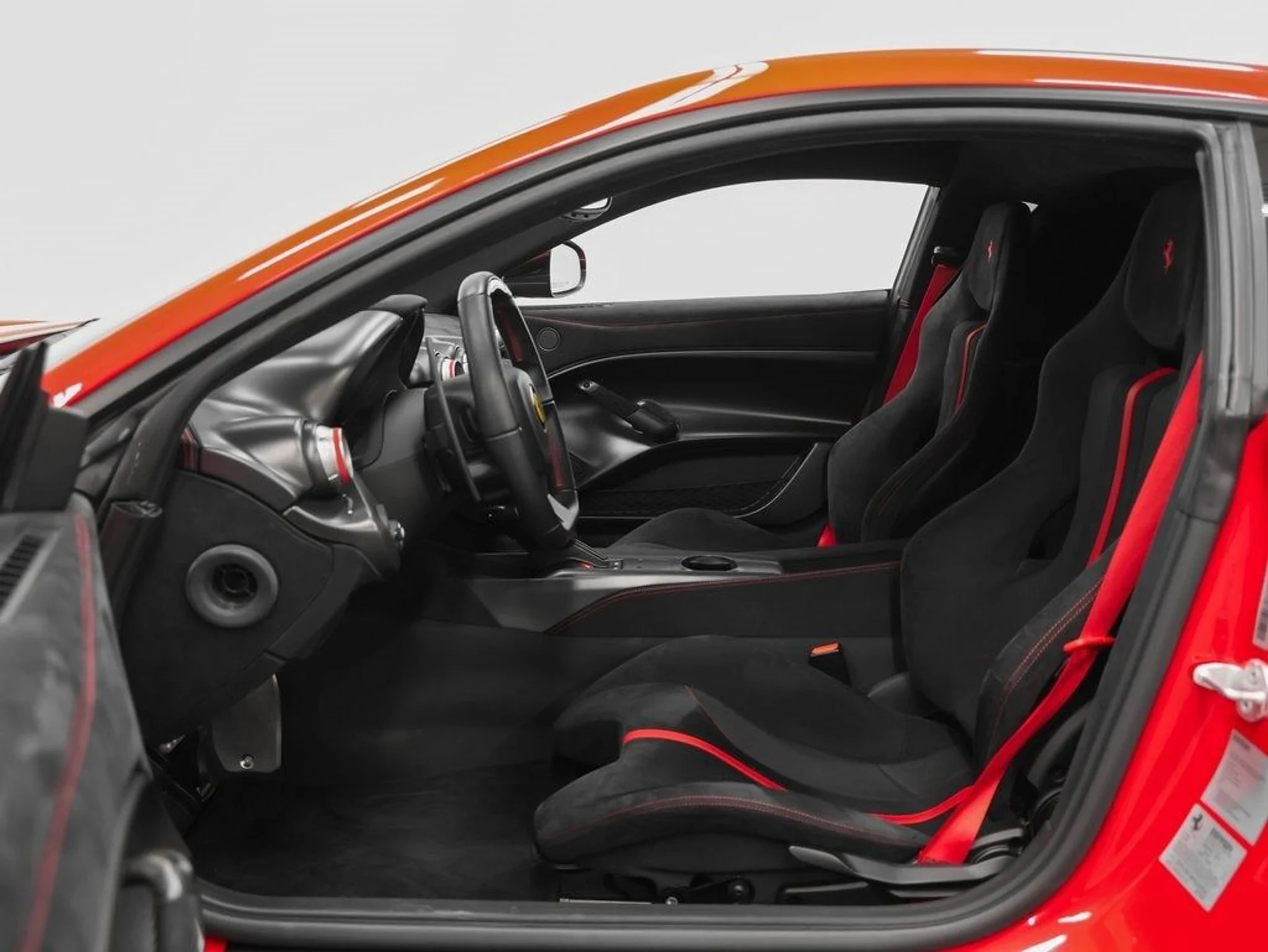 mph082_191950147_83_3b7aa6cd1e