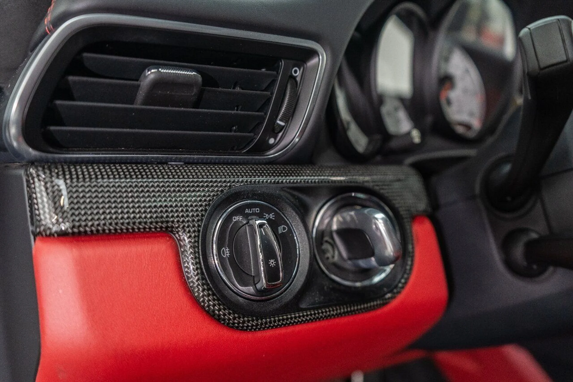 mph082_1963287325_9fad2ee988_1280_7df54de039