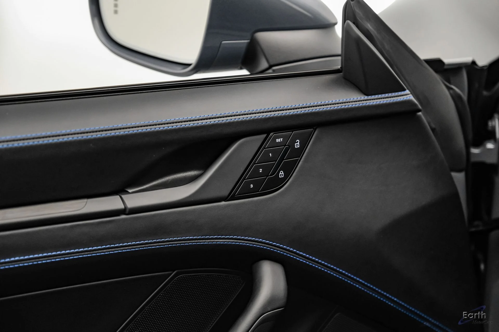 mph082_1972715593_c7a1408f9f0acfc5be0dab50ae76c261x_f90b3a2b66