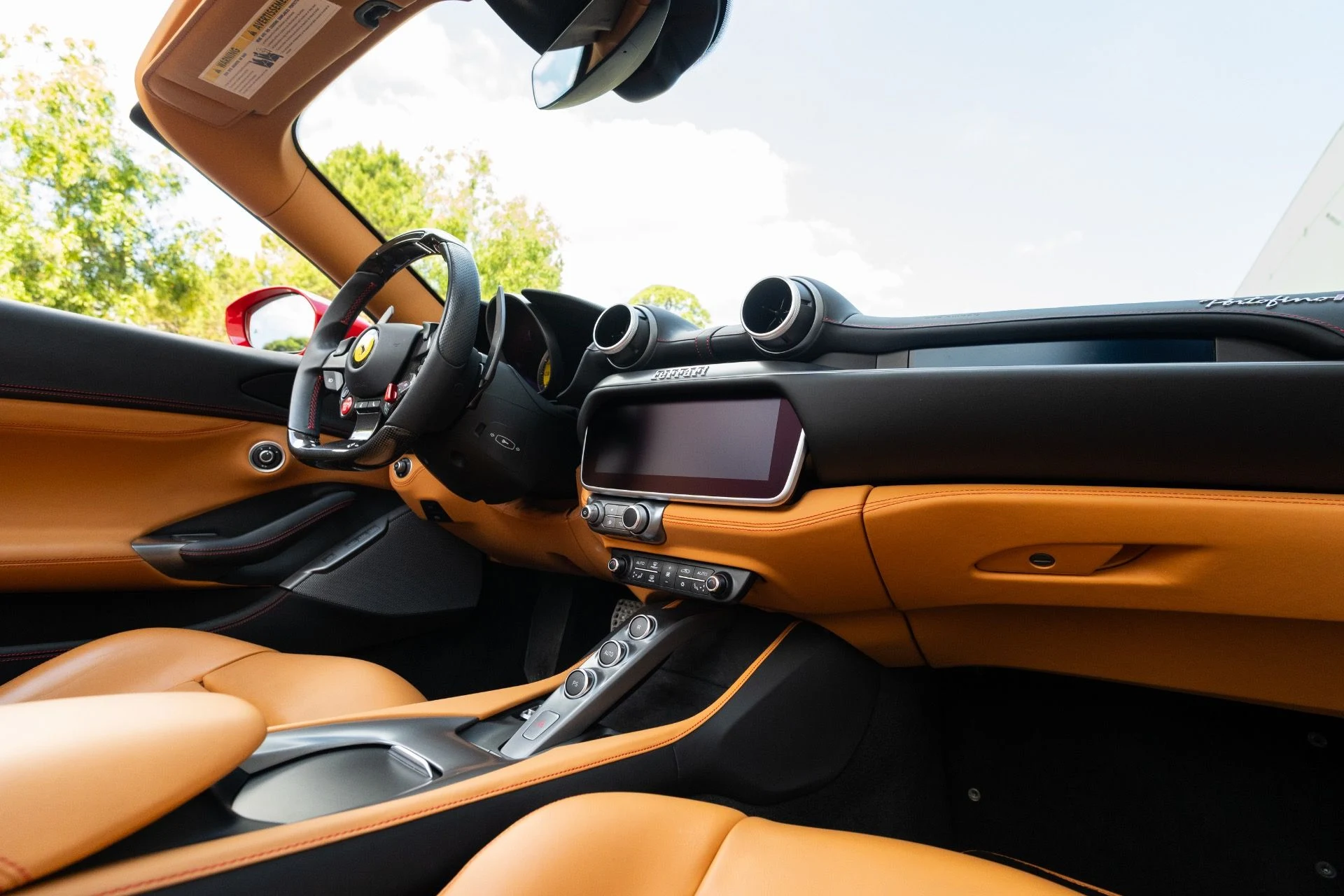 mph082_1987649808_Used_2023_Ferrari_Portofino_M_1770869852_6e2795b435