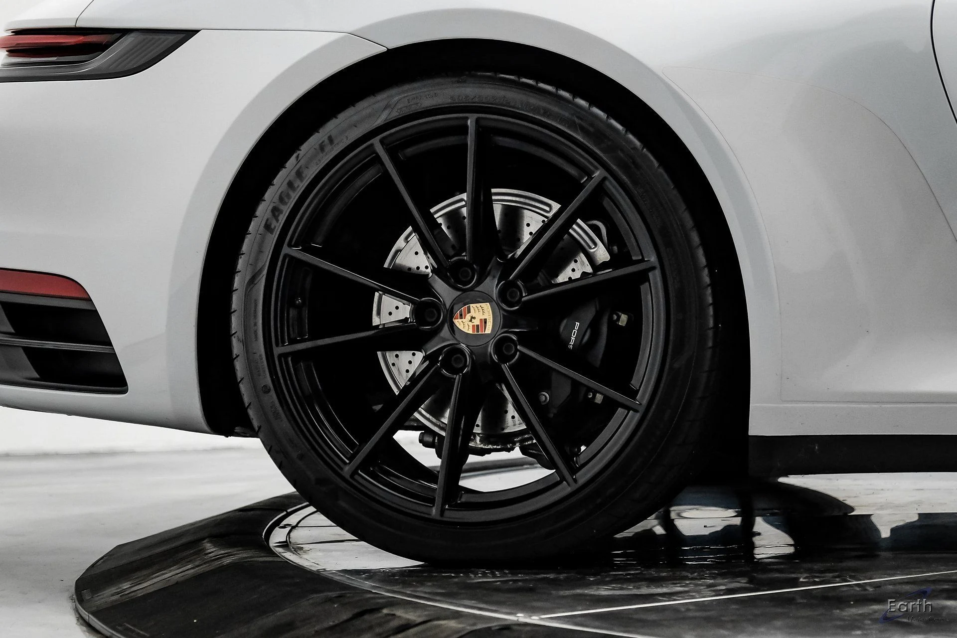 mph082_2007519726_8e2869f91b14946367d9add4161aa402x_65853b1be5