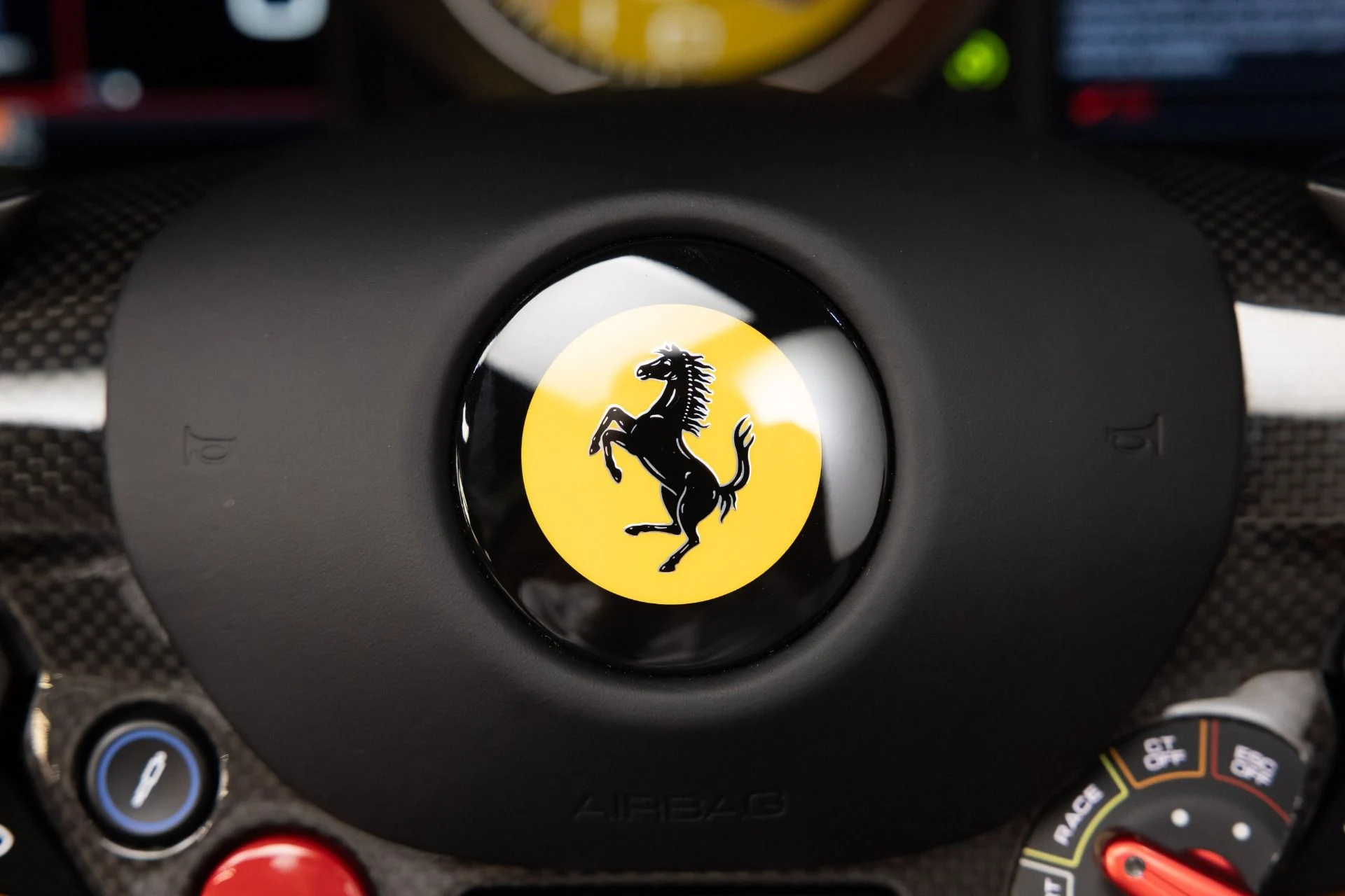 mph082_2069607389_Used_2021_Ferrari_F8_Spider_1788360479_777c80ab6b