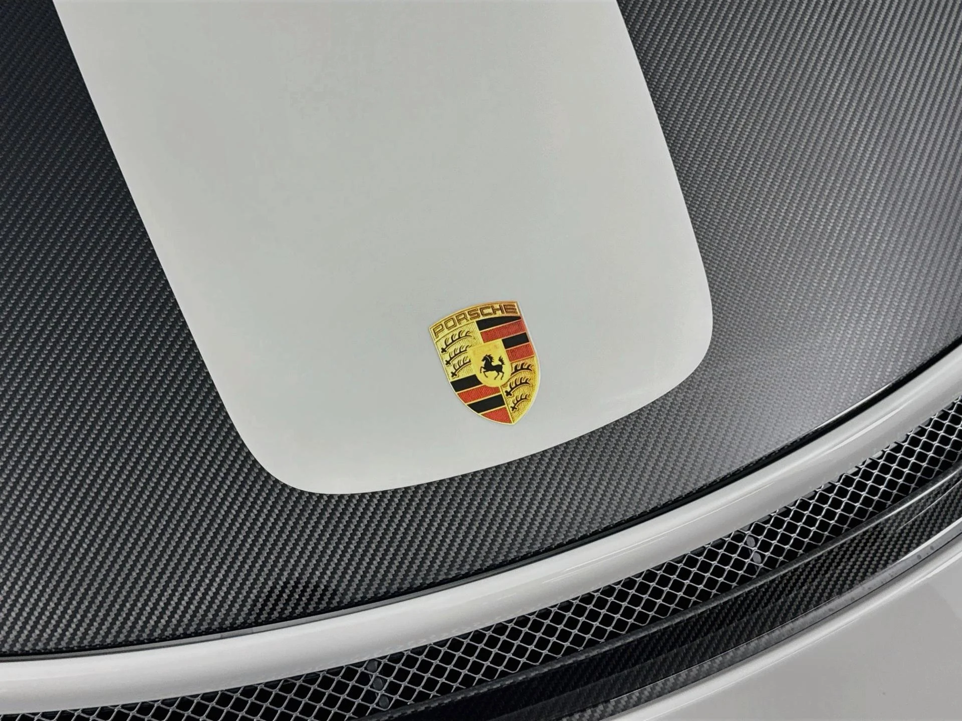 mph082_2072854027_Used_2018_Porsche_911_GT_2_RS_1790873209_4afacd847c