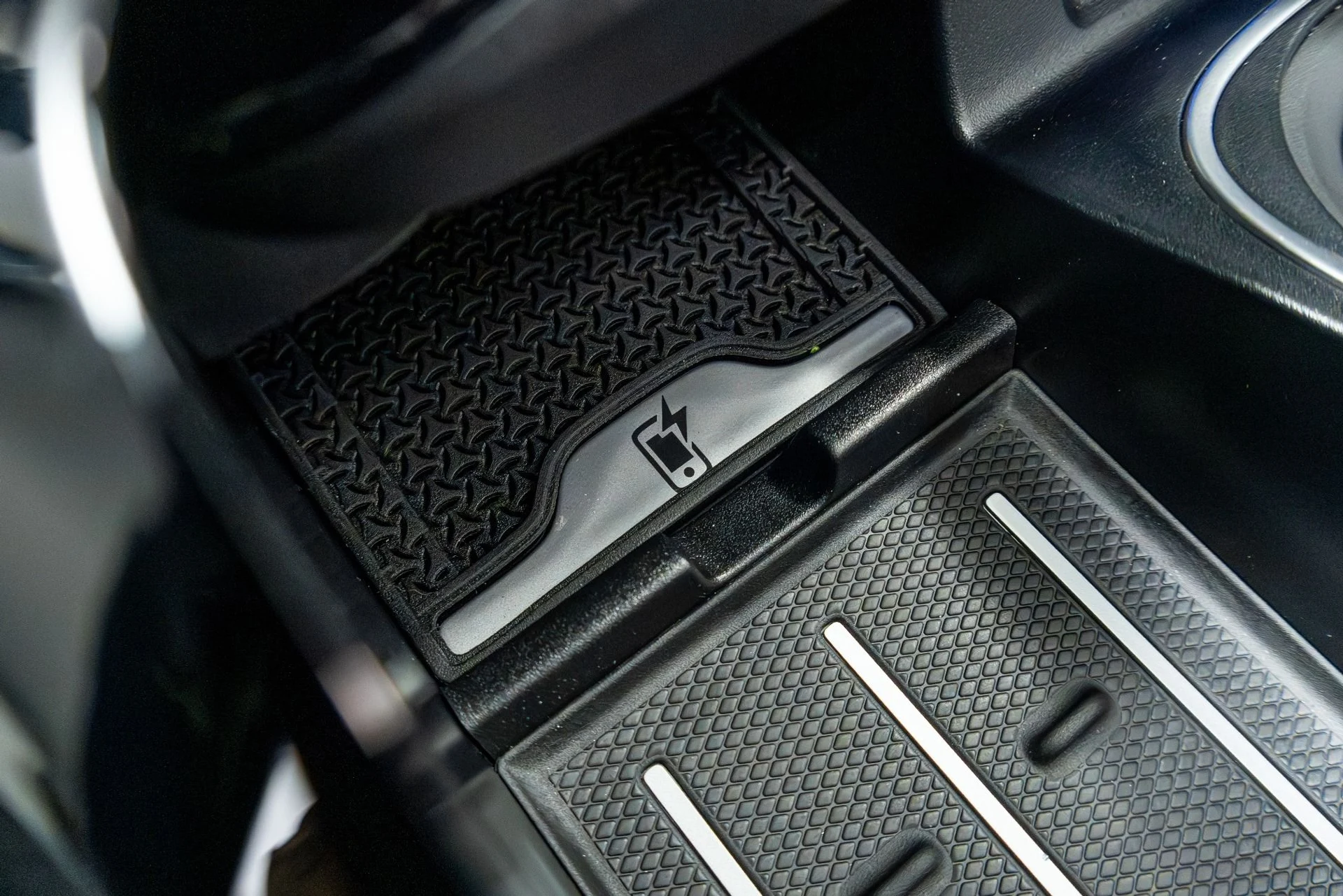 mph082_2086542886_Used_2023_Mercedes_Benz_S_Class_Maybach_S_680_4_MATIC_1776091329_01f06a5451