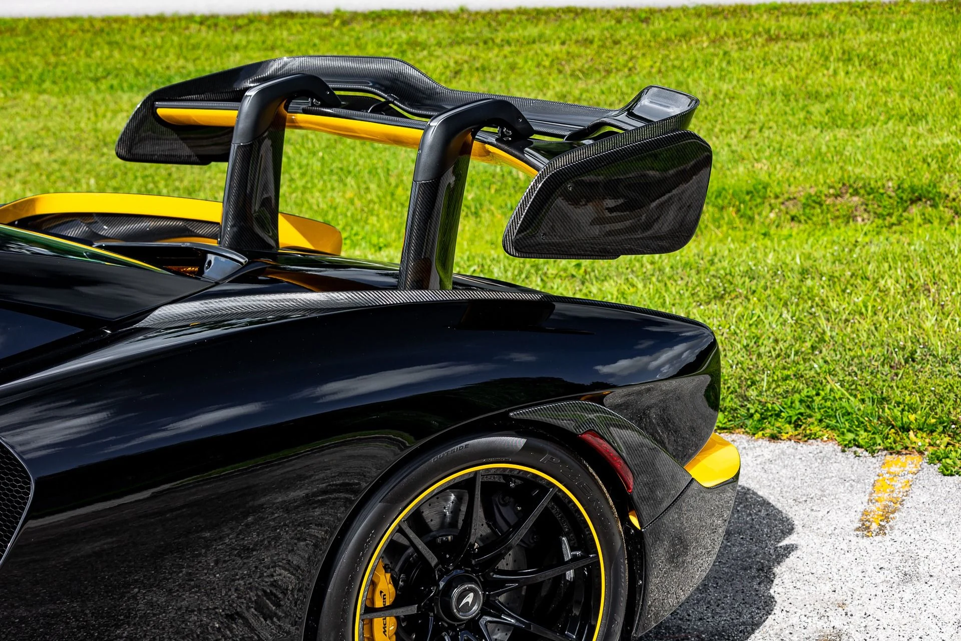 mph082_2154351830_131_p83_l_8331e69f1c