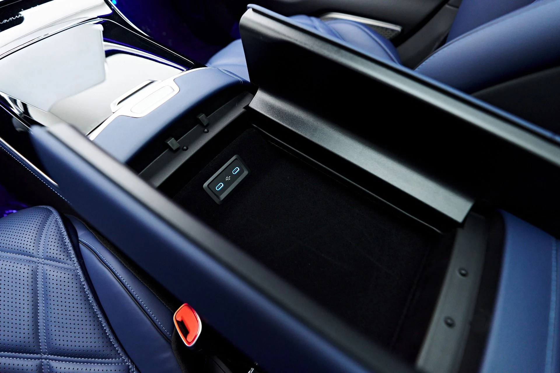 mph082_2204985643_Used_2024_Mercedes_Benz_S_Class_Maybach_S_680_1749232025_02d37682a1