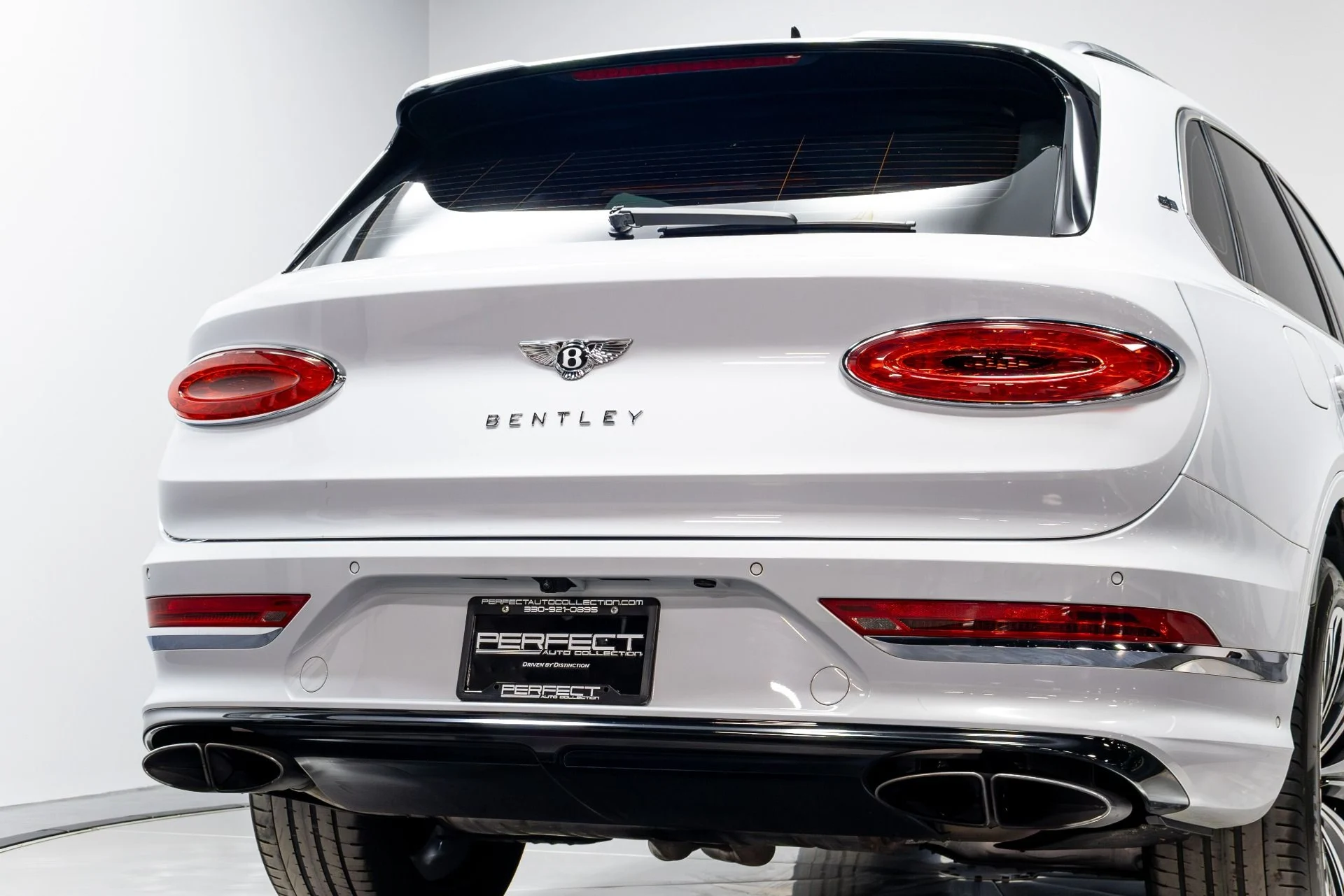 mph082_2244573588_Used_2021_Bentley_Bentayga_V8_First_Edition_1774291657_cc2c5b6653