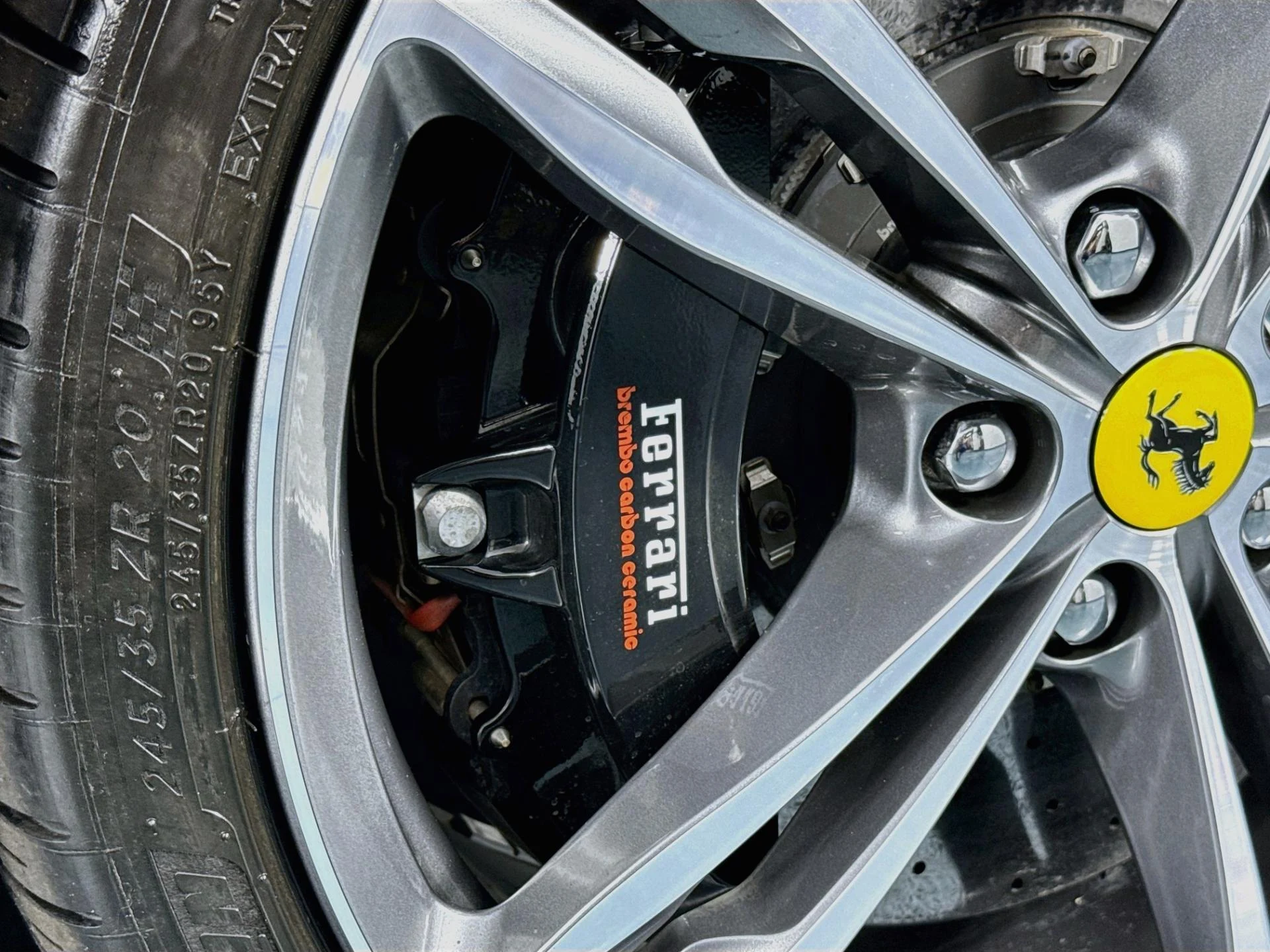 mph082_22564899_Used_2019_Ferrari_GTC_4_Lusso_1792629215_9073581d1d