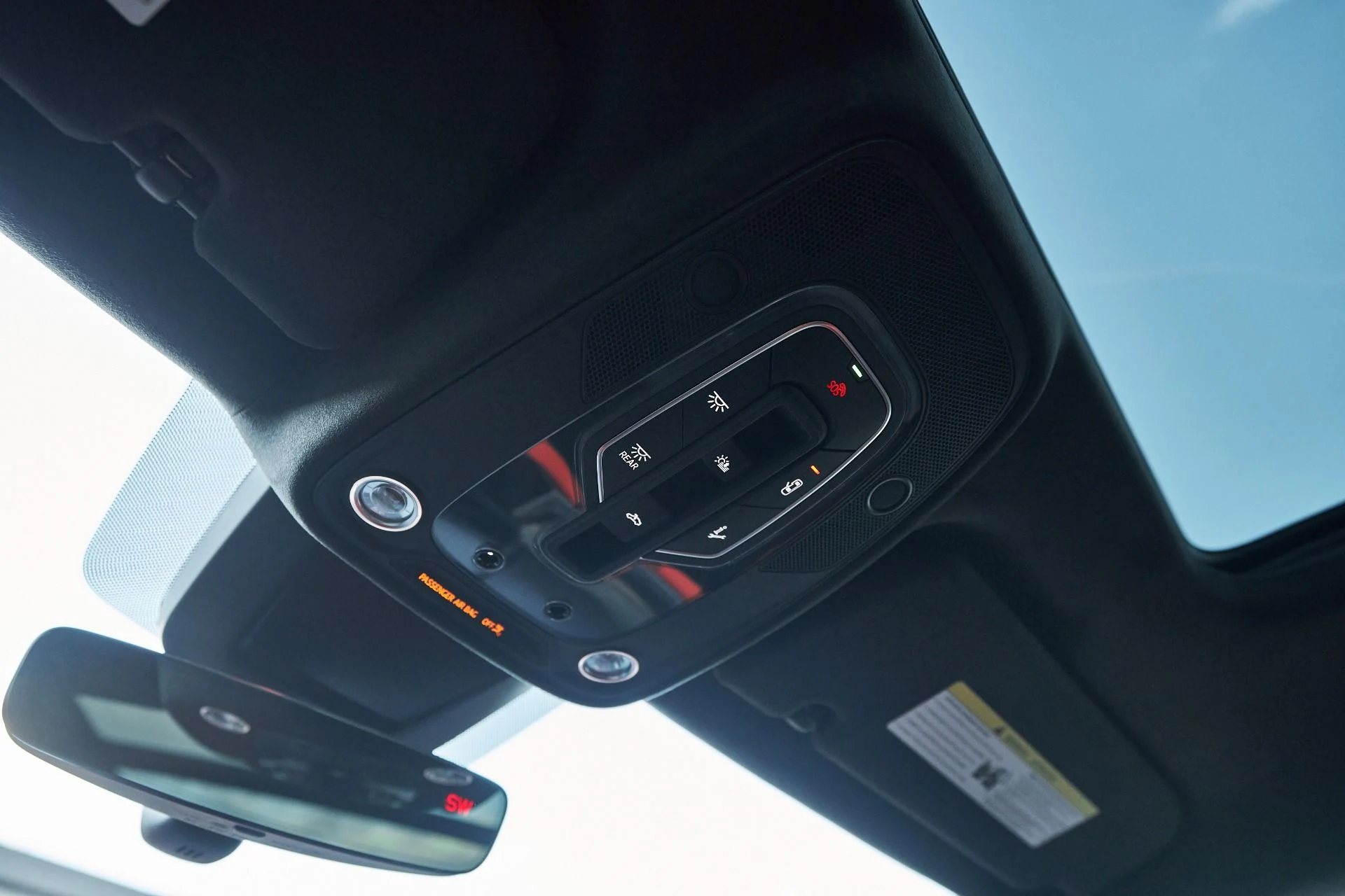 mph082_2270259025_Used_2025_Lamborghini_Urus_SE_1763605102_badfb56ba4