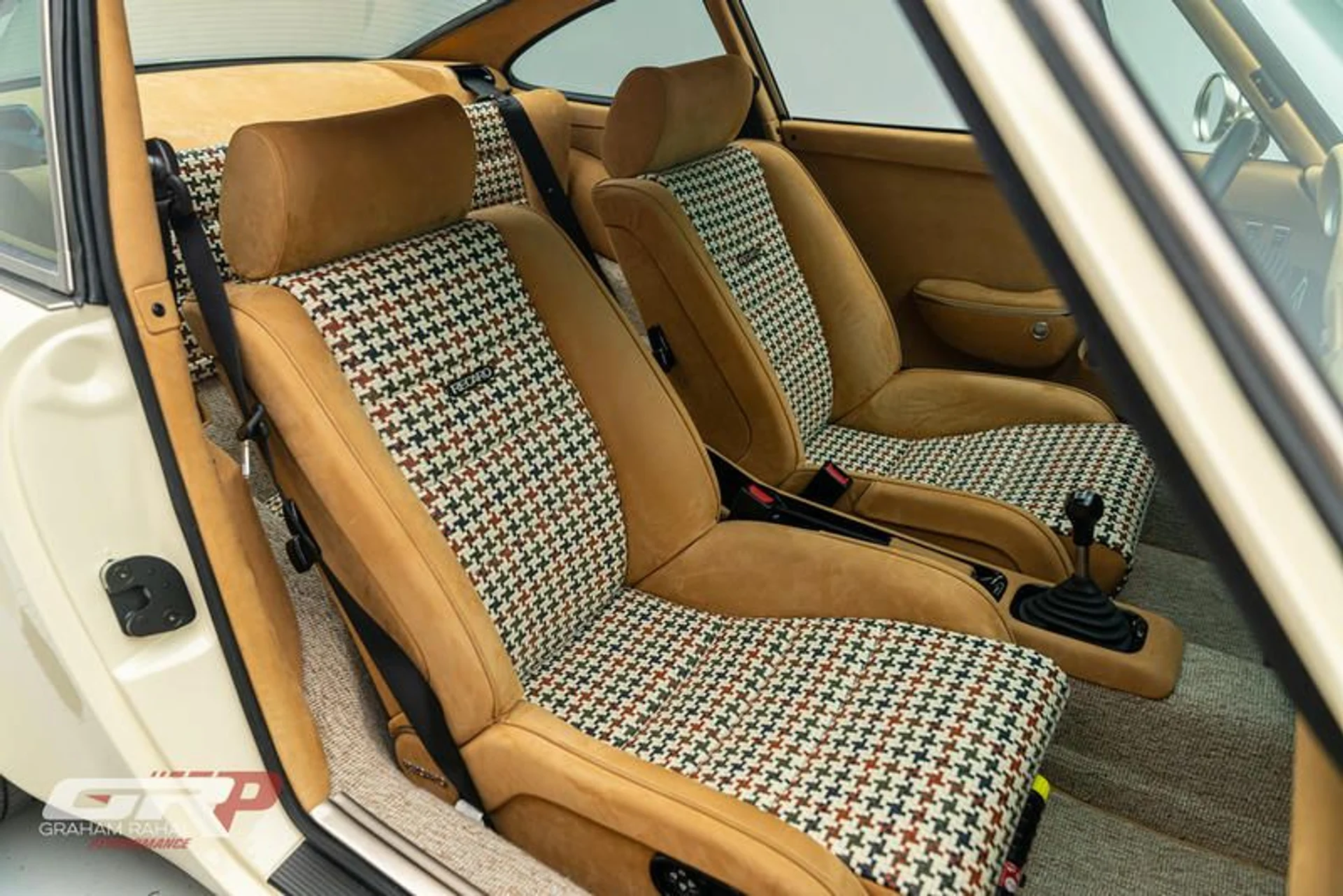 mph082_2394336638_26218_CAB_53_BE_49_A3_8_C92_AB_0_A9_C6_E33_A4_48eec43cd6