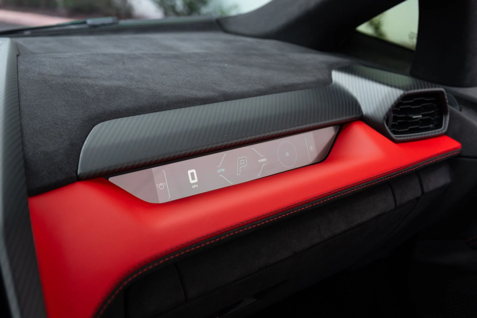 mph082_2394973334_Used_2024_Lamborghini_Revuelto_1778880537_5a072b7671