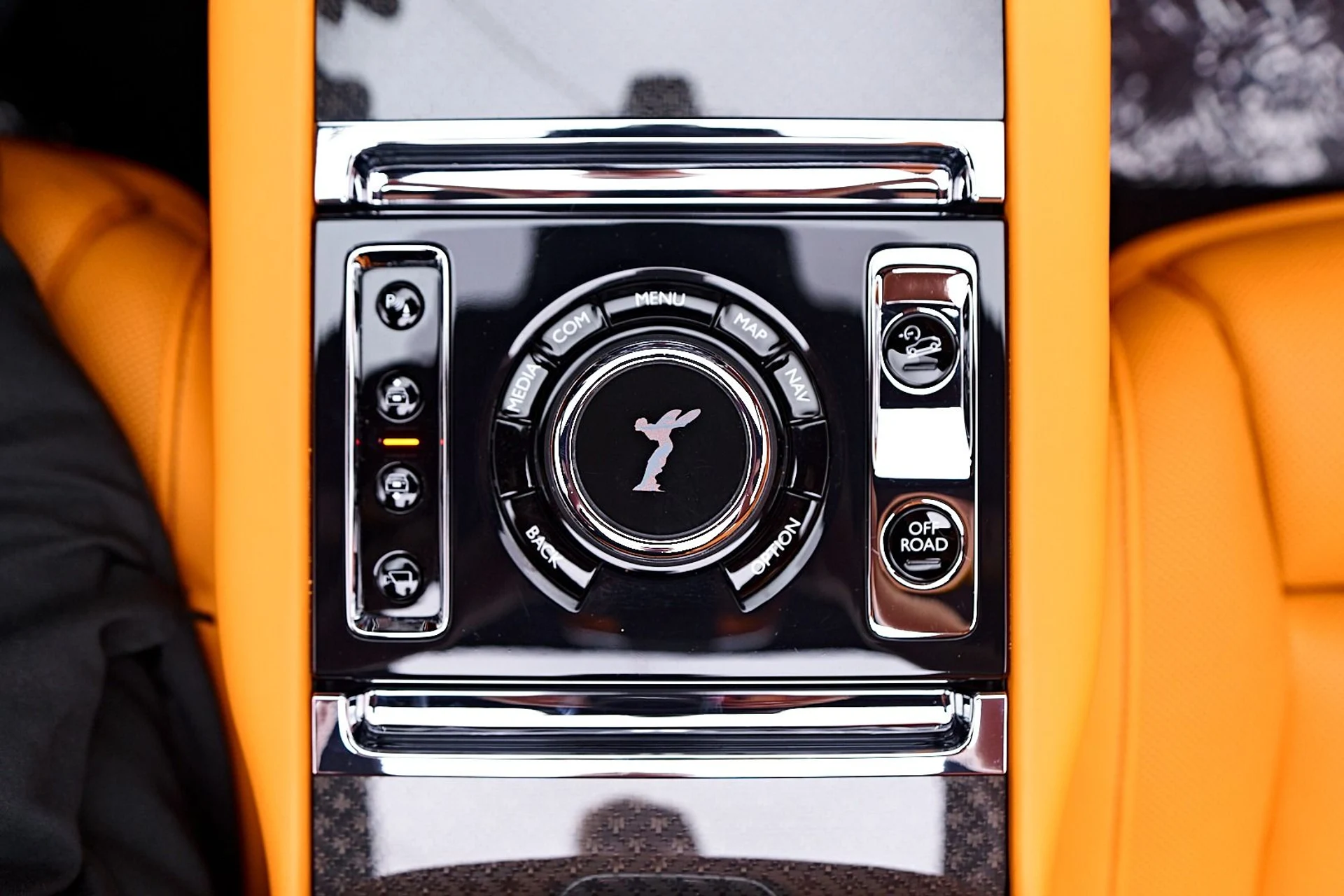 mph082_2416238744_Used_2023_Rolls_Royce_Cullinan_Black_Badge_1745029260_994ee1a3cf