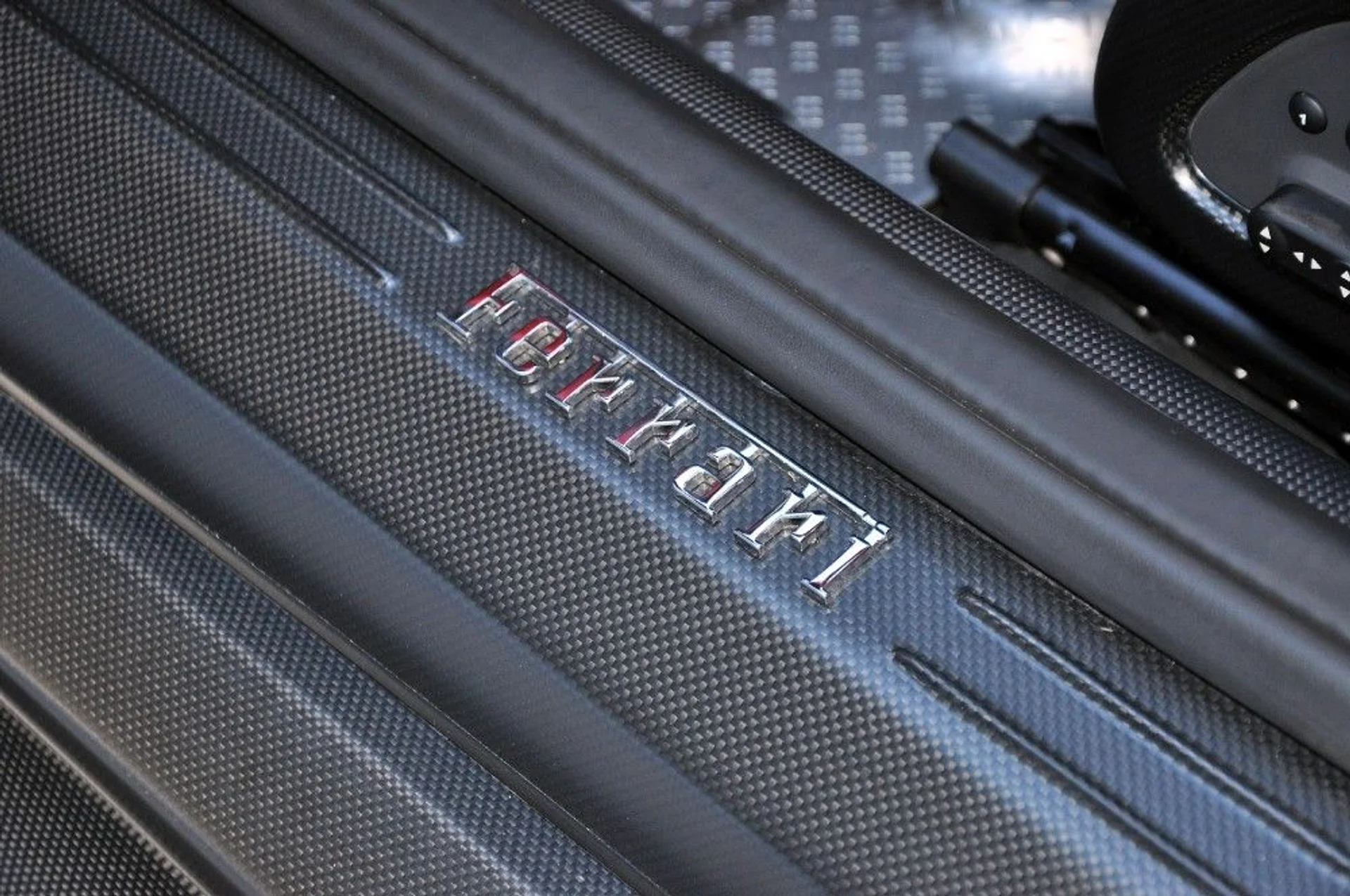 mph082_2492275045_82_p83_l_54ac0bcab4