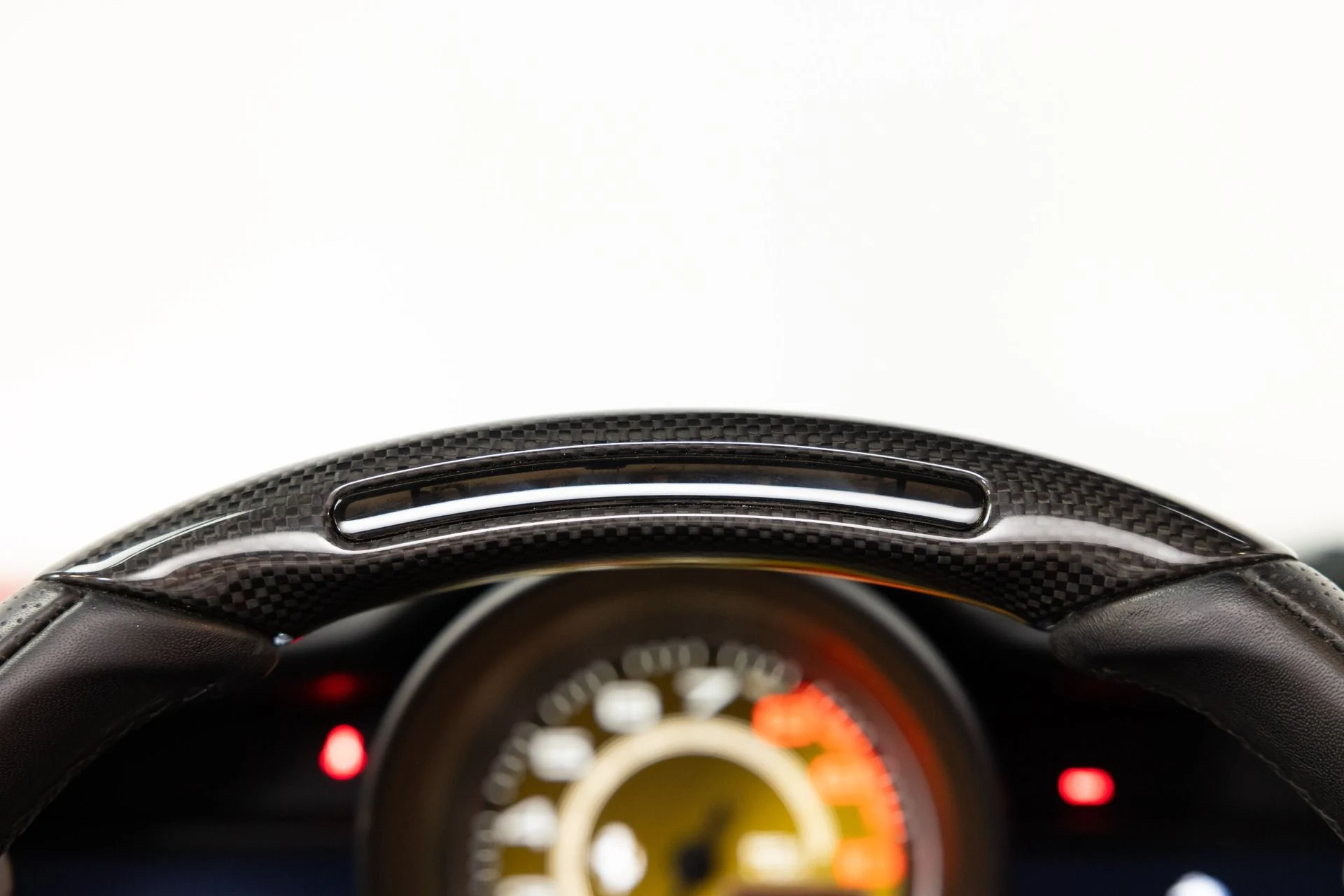 mph082_2537973538_Used_2017_Ferrari_488_Spider_1782928038_db0658419e
