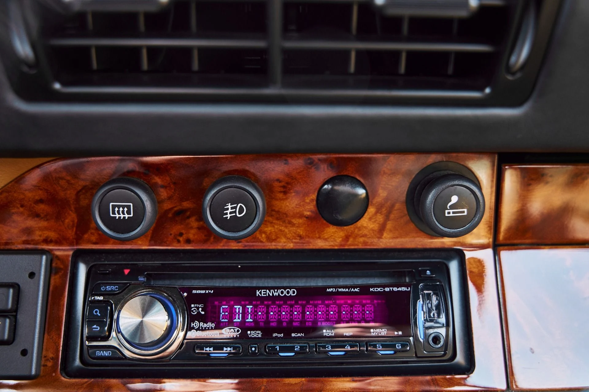 mph082_2556292979_Used_1997_Porsche_911_Turbo_1770864866_4cf4a64e25