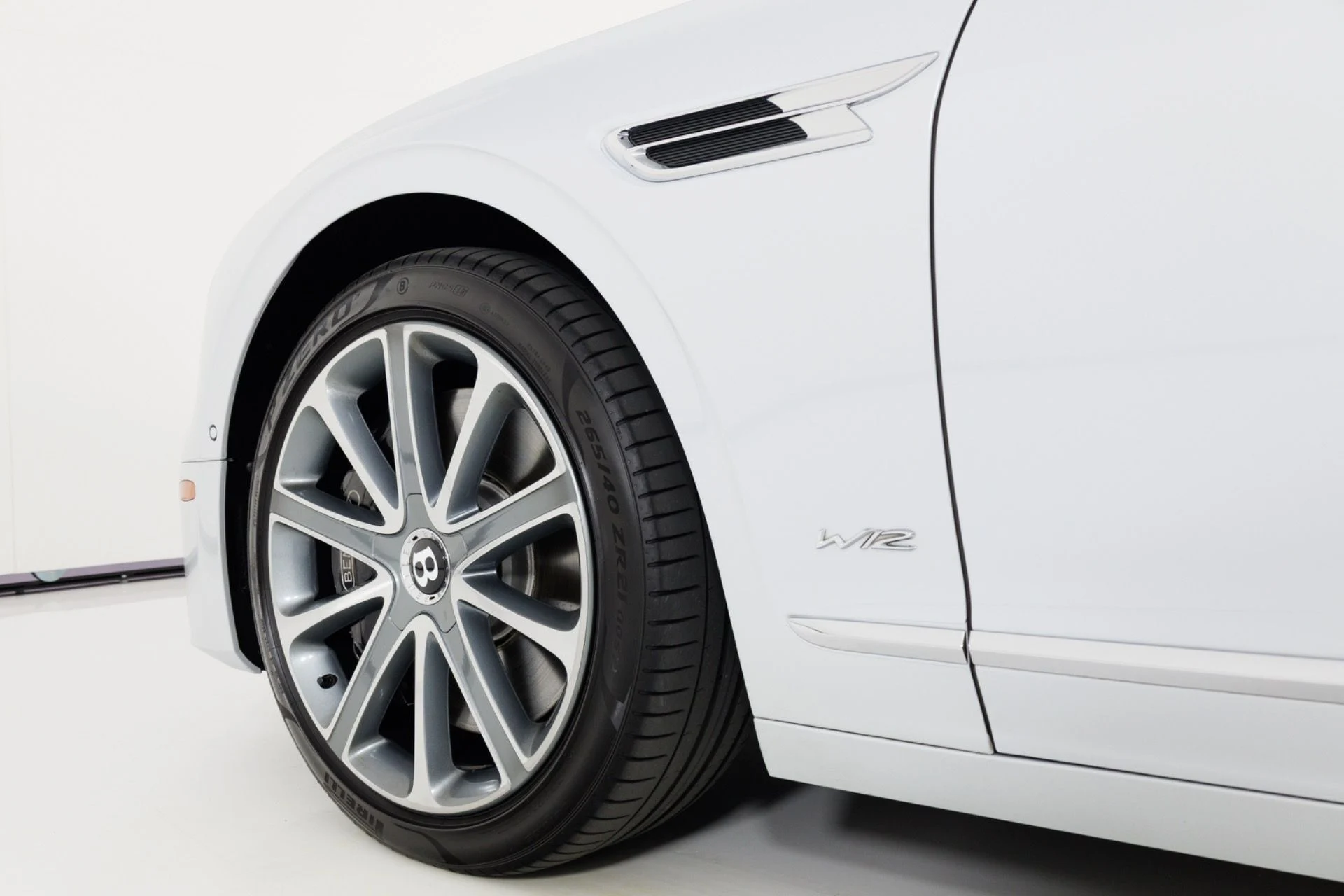 mph082_2640230962_Used_2020_Bentley_Flying_Spur_W12_1776899573_5c7ad4adb0