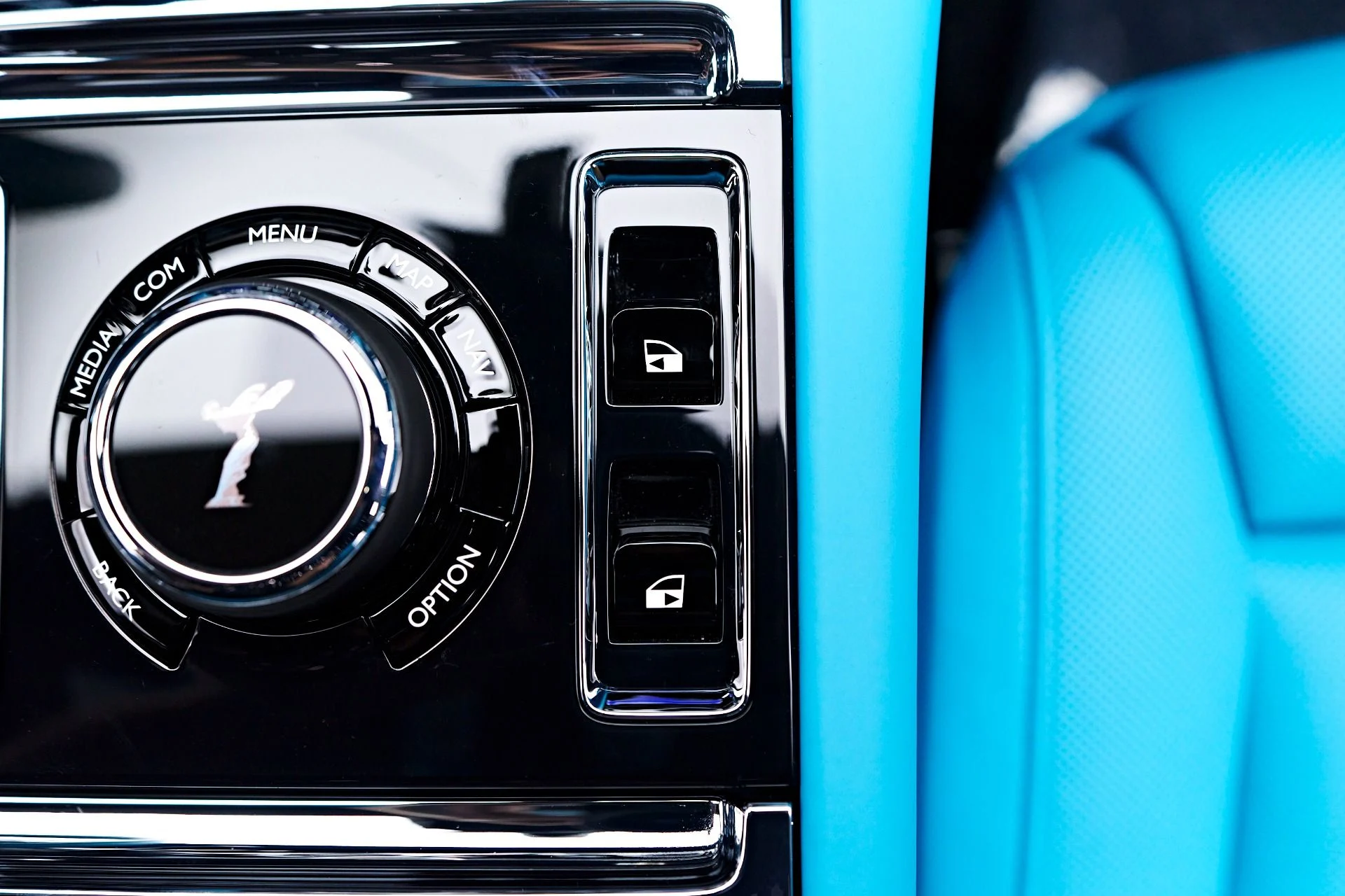 mph082_2732096932_Used_2024_Rolls_Royce_Ghost_Base_1755131984_f5bcc8e150