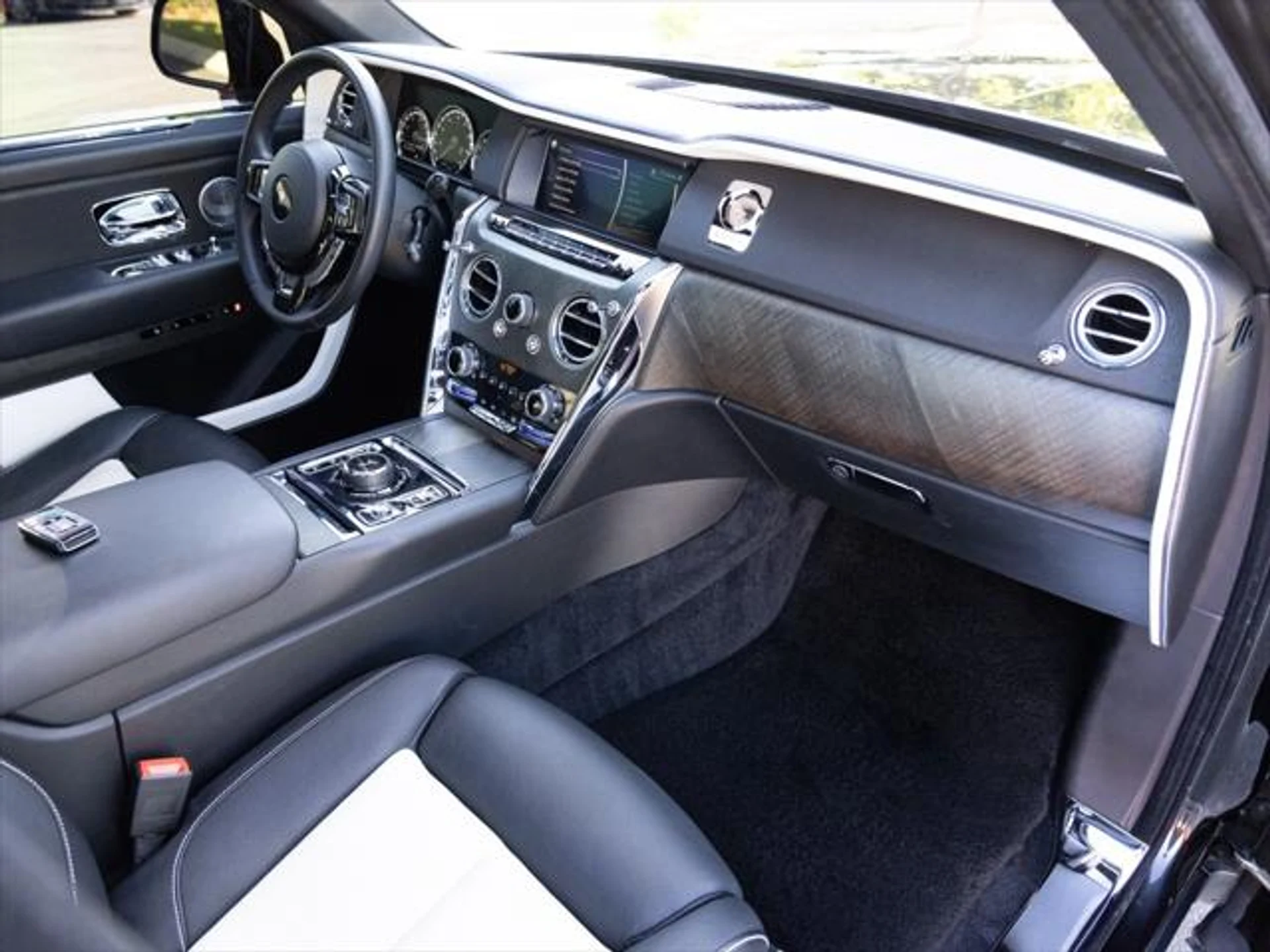 mph082_2758333894_342960235_6673c0327c1dc78c17071b9c_20b93fe813