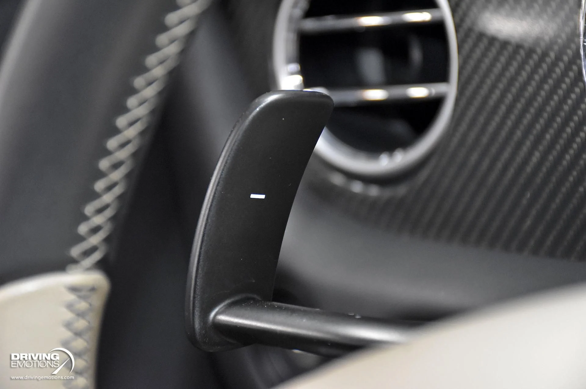 mph082_2794527150_871_p83_l_58ee4de665