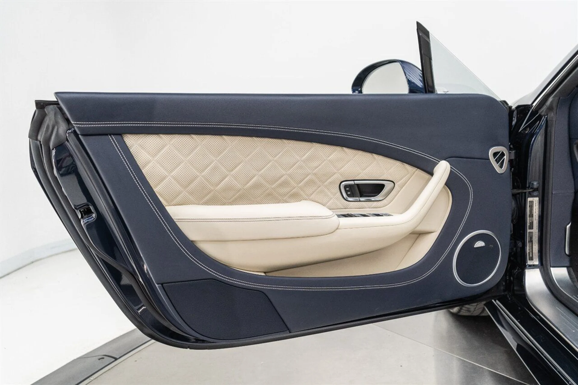 mph082_2869683686_7ae67fa561_1280_88047bc9e4