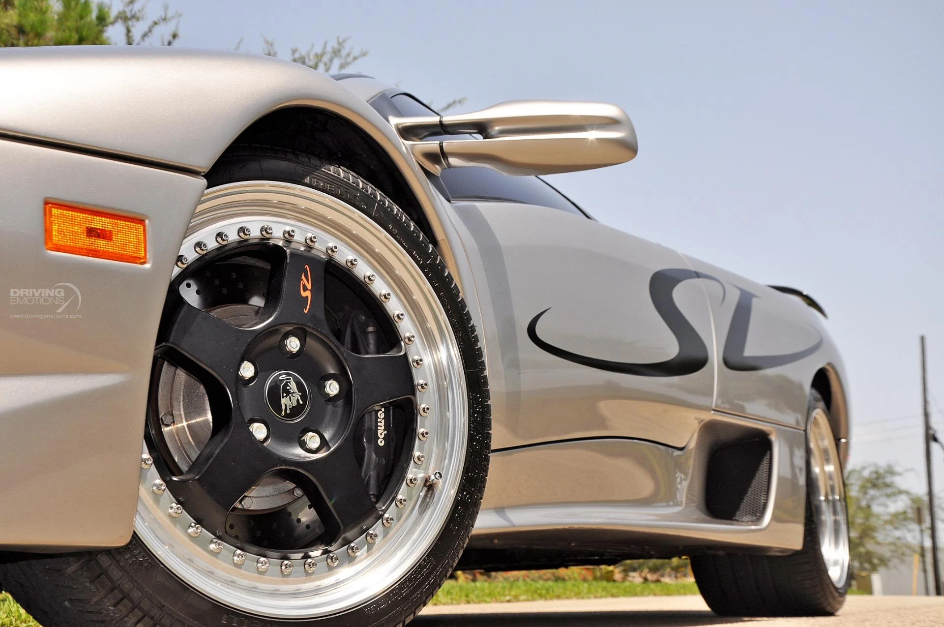 mph082_2916400610_192_p83_l_a3f23cbc1e