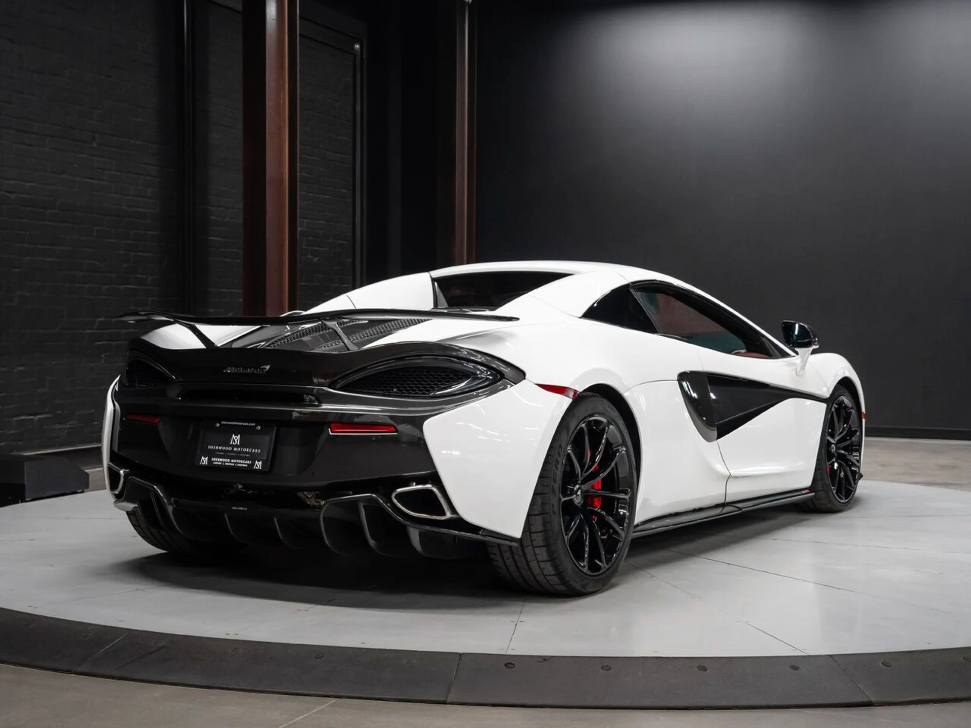 mph082_2988773387_mclaren_570s_2019_889162e3a8