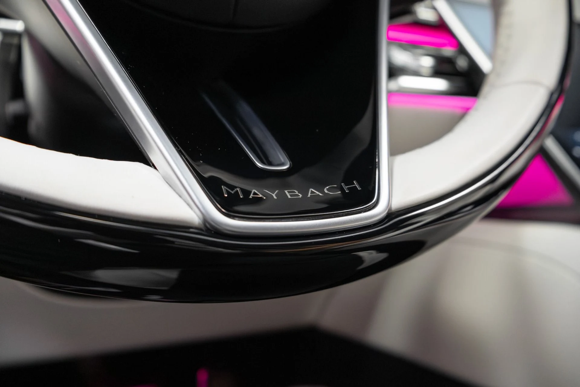 mph082_3116999582_Used_2024_Mercedes_Benz_S_Class_Maybach_S_680_4_MATIC_1766187081_759cba105b