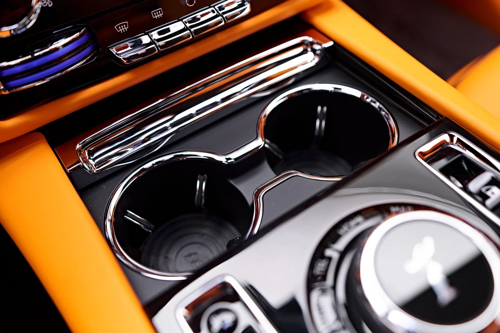 mph082_3233613224_Used_2025_Rolls_Royce_Spectre_Mansory_1756243802_33f114c571