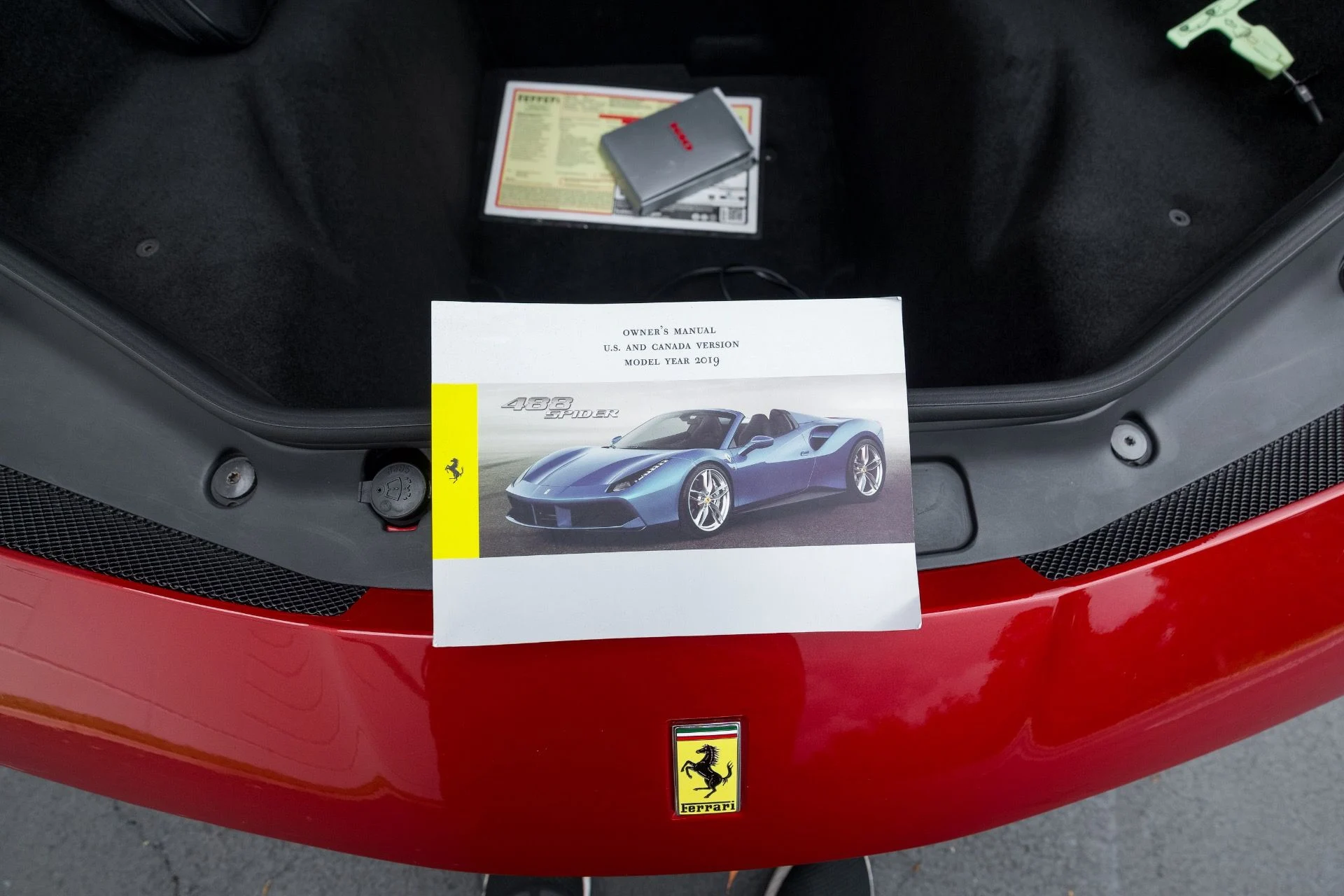 mph082_3257725078_Used_2019_Ferrari_488_Spider_1775191642_039c8130ec